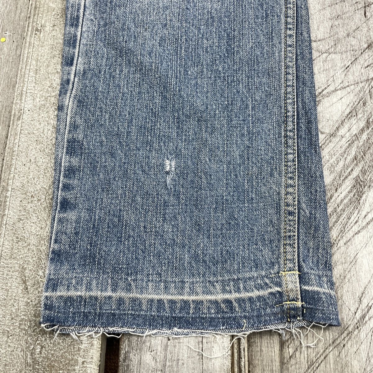 Levi's Vintage Levis 505 Distressed Blue Light Wash wc 368 Size US 32 / EU 48 - 10 Thumbnail
