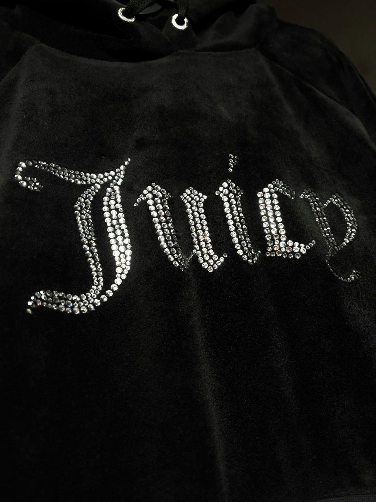 Juicy Couture Juicy Couture Velvet Diamante Cropped Hoodie Size L / US 10 / IT 46 - 1 Thumbnail
