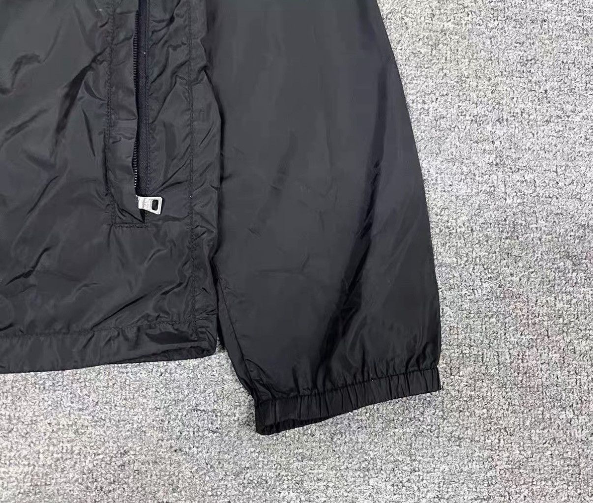 Prada Prada Minimalist Hooded Zip-Up Jacket J16 Size US S / EU 44-46 / 1 - 4 Thumbnail