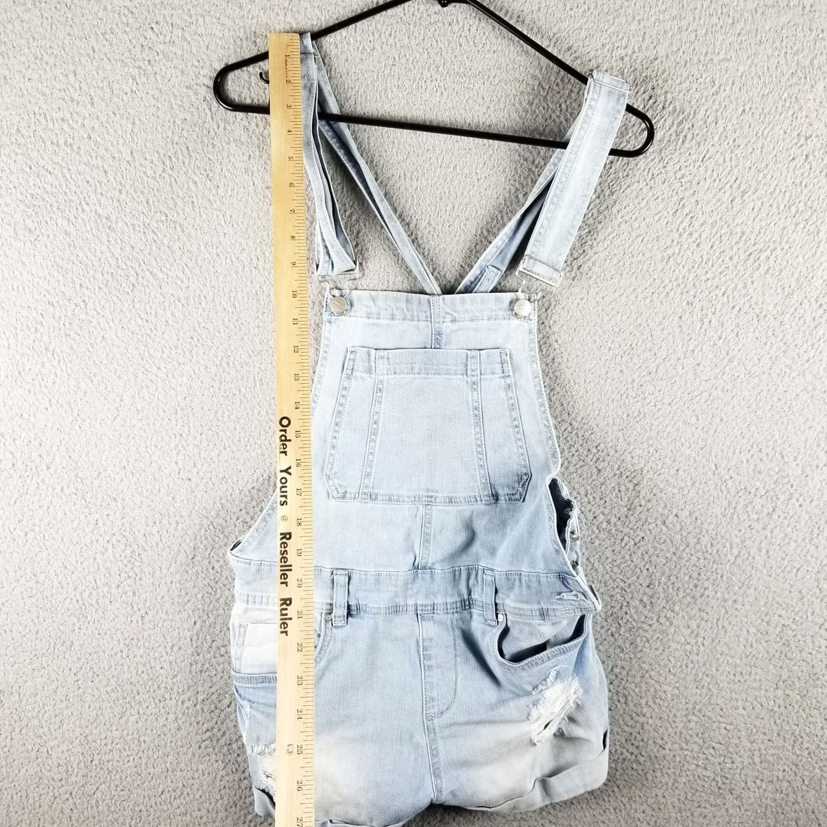 Vintage Dollhouse Shortalls Light Wash Denim Short Overalls Womens 11 Distress Streetwear Denim One-Piece Shorts Sets Juniors Girls Mens Size 32" / US 10 / IT 46 - 4 Thumbnail