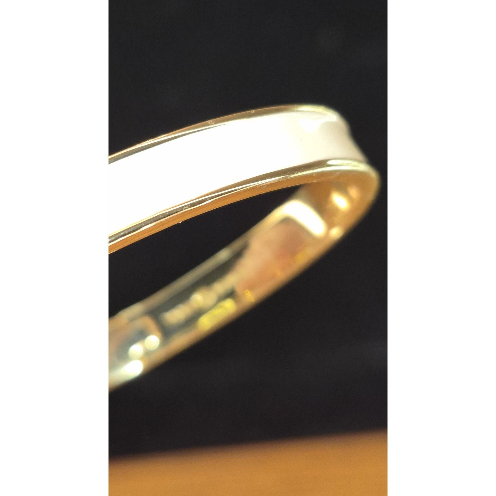 Tory Burch Tory Burch Kira White Enamel Bangle 18K Gold‑Plated Sz 17.5 Size ONE SIZE - 11 Thumbnail