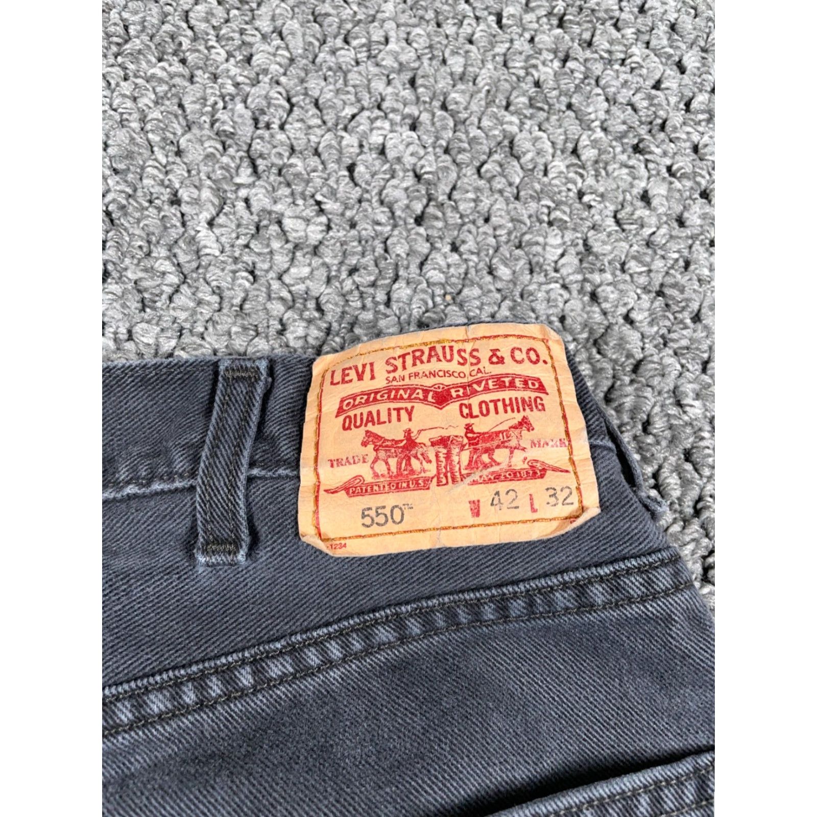 Levi's VINTAGE Levi's 550 Relaxed Fit Jeans Men's 40 x 30 (42 x 32 Tag) Black Denim Size US 42 / EU 58 - 3 Thumbnail