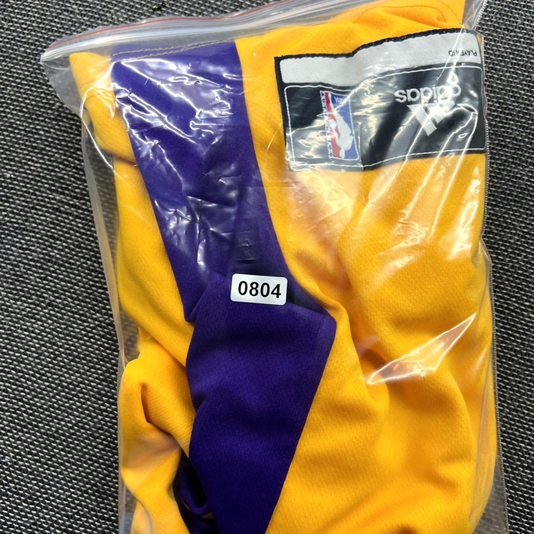 Adidas adidas LA Lakers Kobe Bryant 2012 Basketball Jersey Tank Mens Medium Yellow Sleeveless Shirt Size US M / EU 48-50 / 2 - 2 Thumbnail