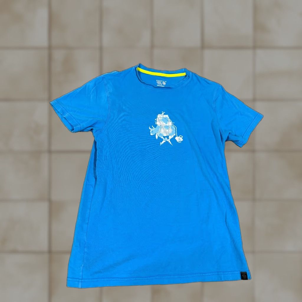 Mountain Hardwear Mountain Hardwear T Shirt Mens S Blue Short Sleeve Graphic Outdoor Hiking Cap Logo Crew Neck Size US S / EU 44-46 / 1 - 1 Thumbnail