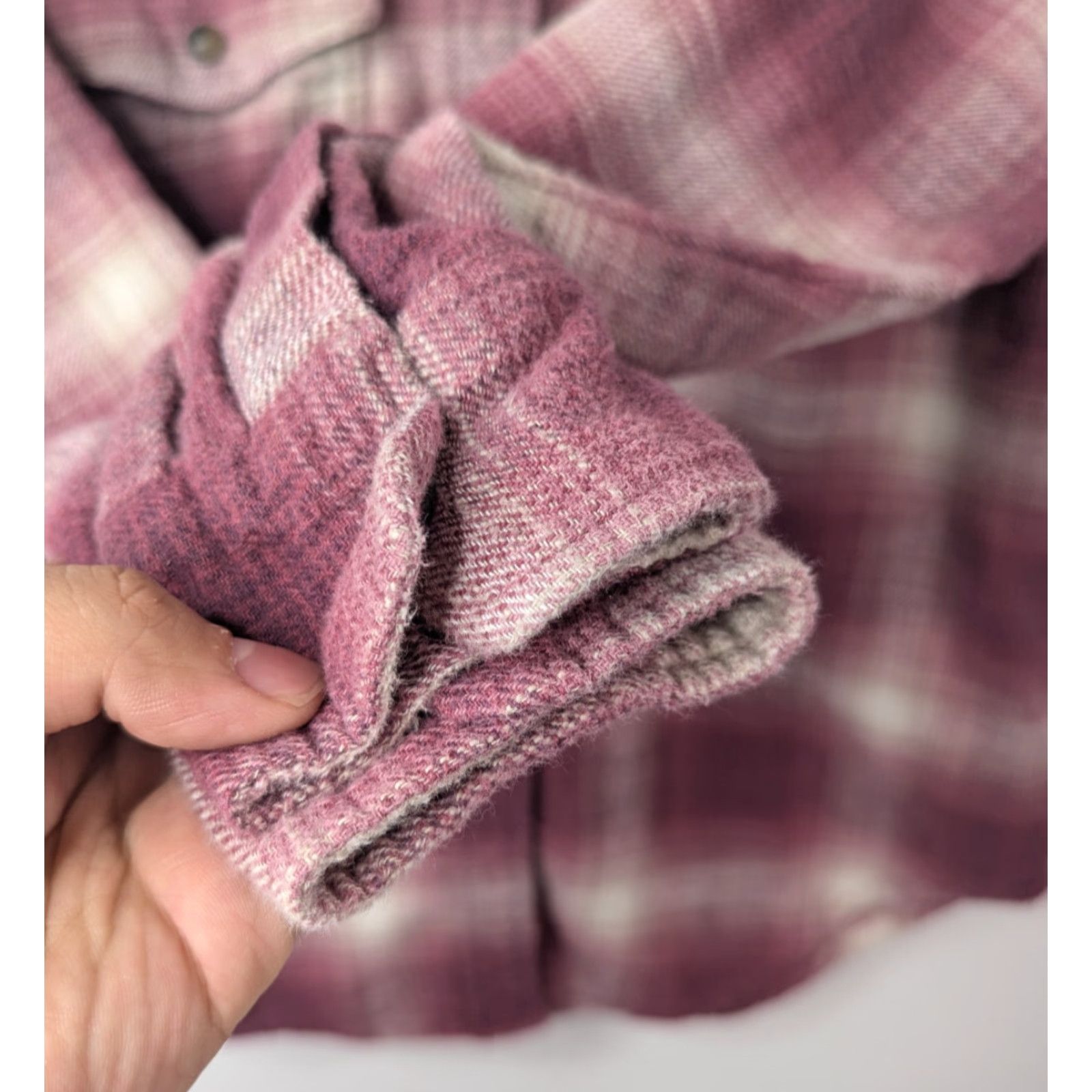 American Eagle Outfitters American Eagle Outfitters Women's XS Maroon Plaid Pearl Snap Button-Up Shirt Size XS / US 0-2 / IT 36-38 - 3 Thumbnail