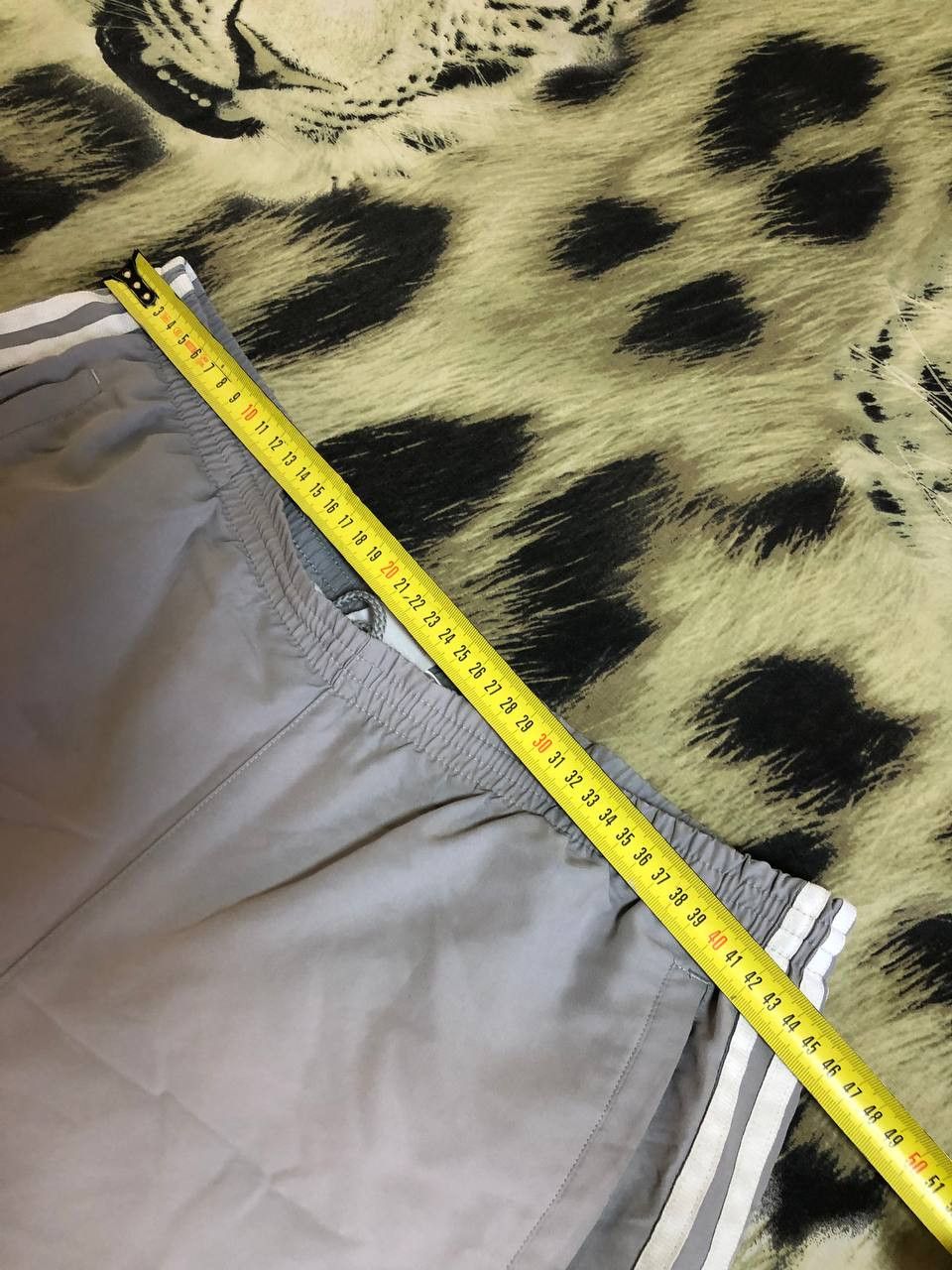 Adidas VINTAGE ADIDAS NYLON FOOTBALL RUNNINS SHORTS Size US 32 / EU 48 - 10 Thumbnail