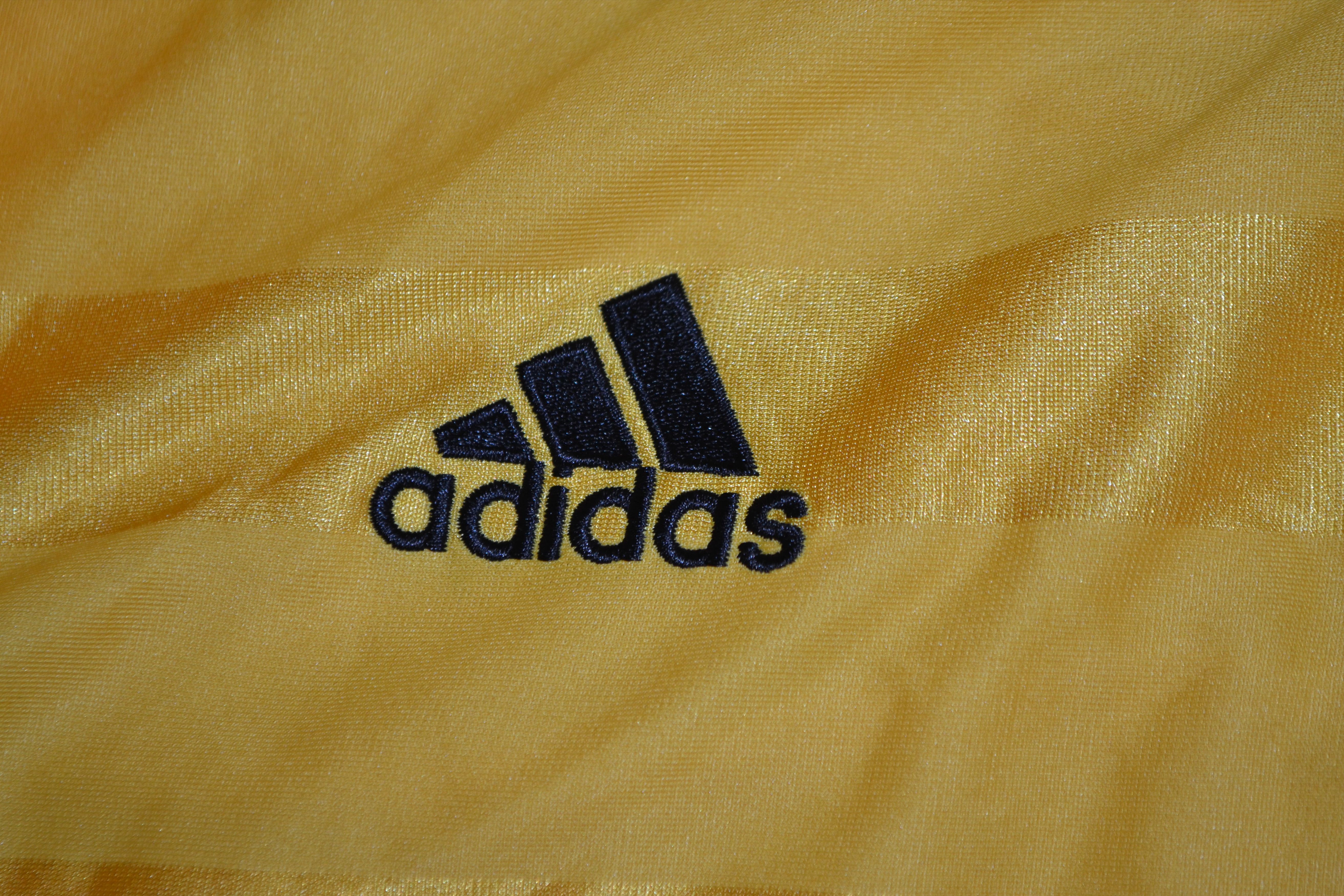 Adidas Adidas 2015 Goalkeeper Jersey Football Shirt Soccer Size US L / EU 52-54 / 3 - 6 Thumbnail