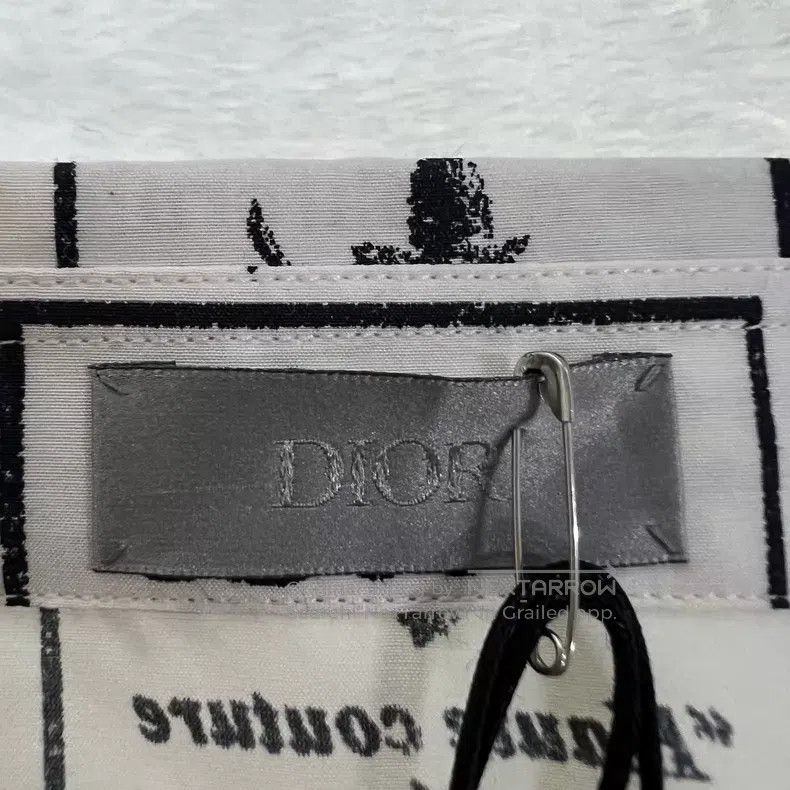 Dior Dior Size 43 Shirt full of newspaper letters Size US XS / EU 42 / 0 - 5 Thumbnail