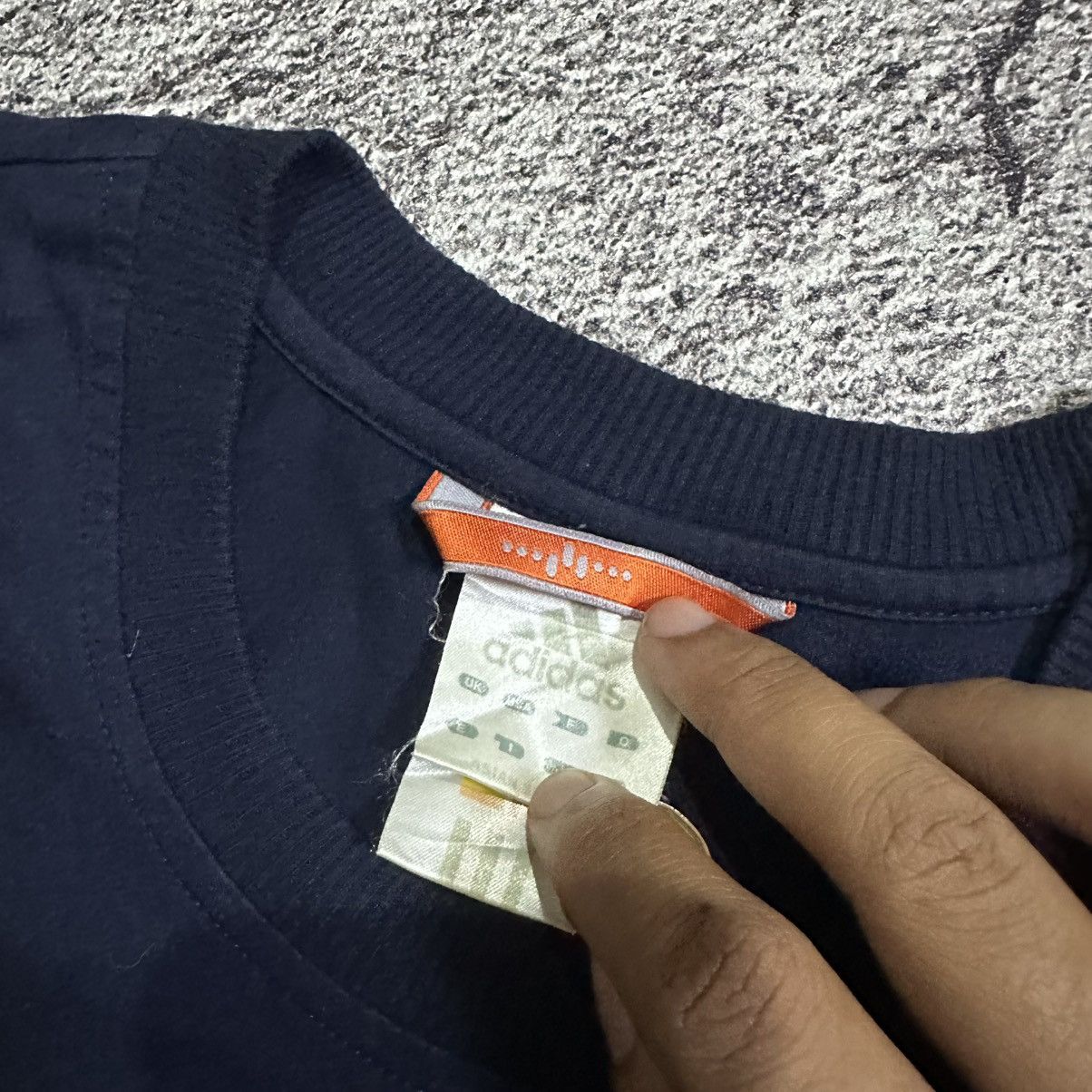 Adidas VINTAGE Y2K ADIDAS TSHIRT Size US L / EU 52-54 / 3 - 8 Thumbnail