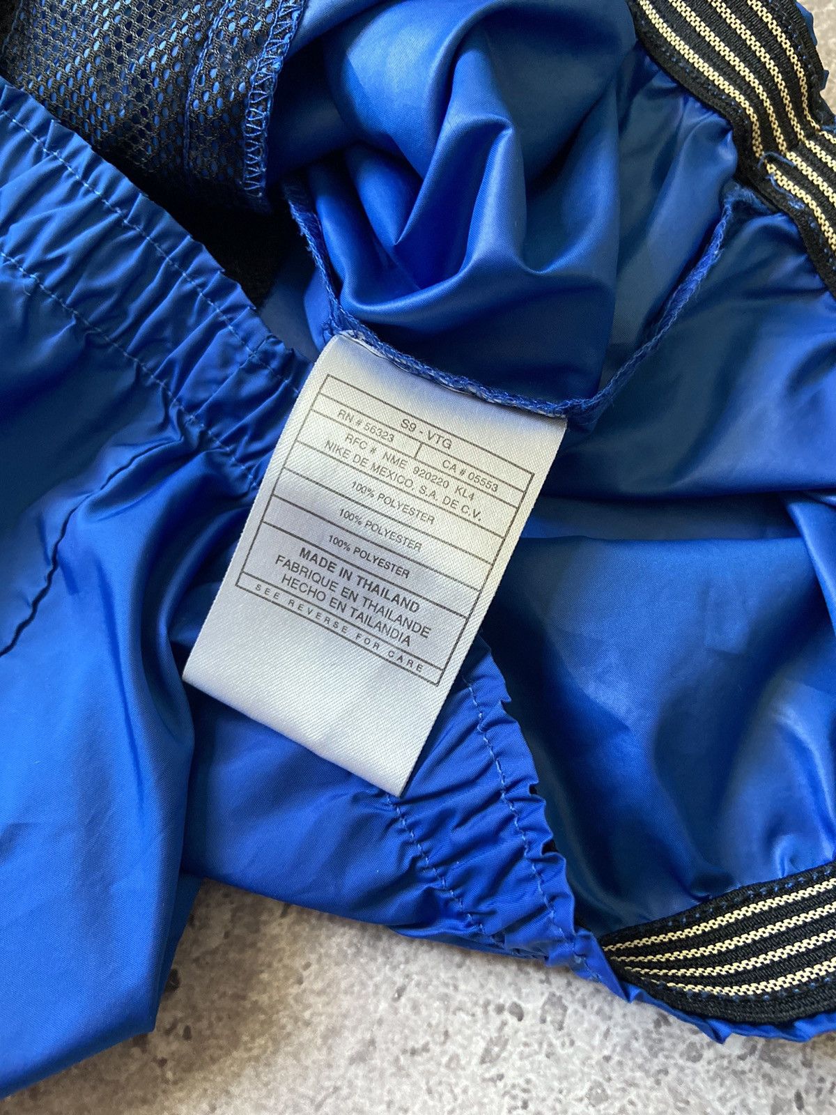 Nike Vintage Nike Nylon Jacket Pullover Size US S / EU 44-46 / 1 - 7 Thumbnail