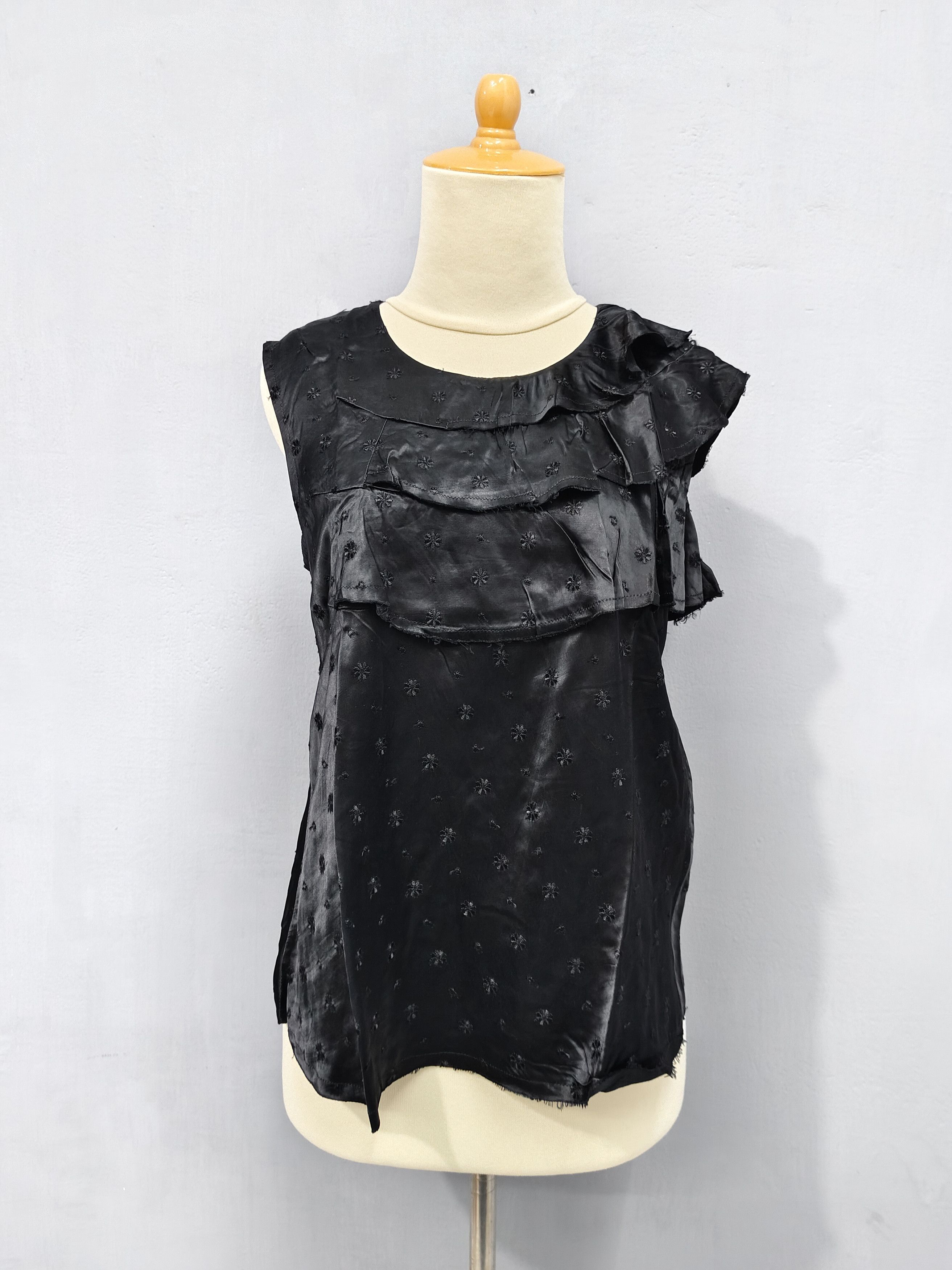 Tricot Comme des Garcons AD02 Tricot CDG- Gothic Romantic Ruffle Sleeveless Blouse Size M / US 6-8 / IT 42-44 - 11 Thumbnail