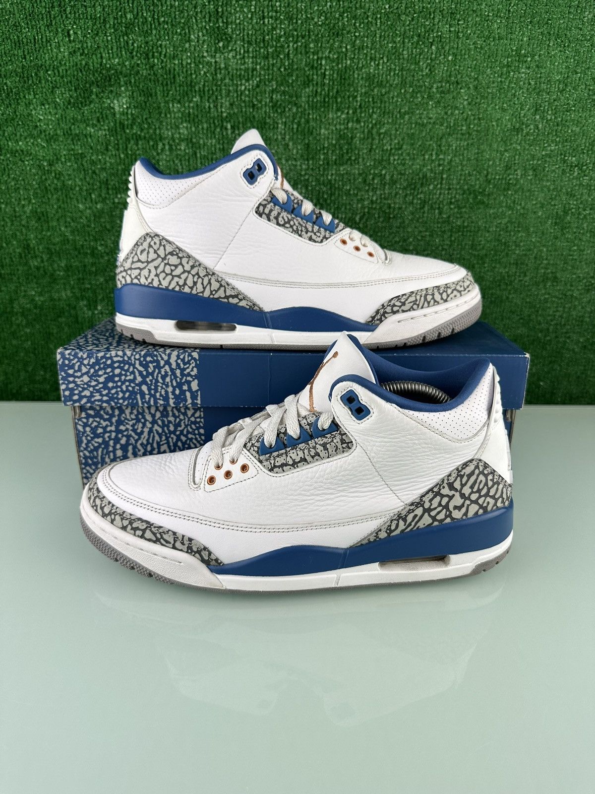 Jordan Brand Jordan 3 Retro Mid Washington Wizards Size 9.5 Size US 9.5 / EU 42-43 - 2 Thumbnail