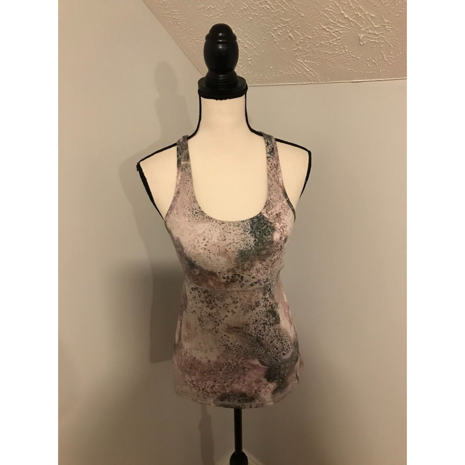 Lululemon Lululemon Crossback Sugar Crush Multi/Silver Fox Tank Size M / US 6-8 / IT 42-44 - 1 Thumbnail