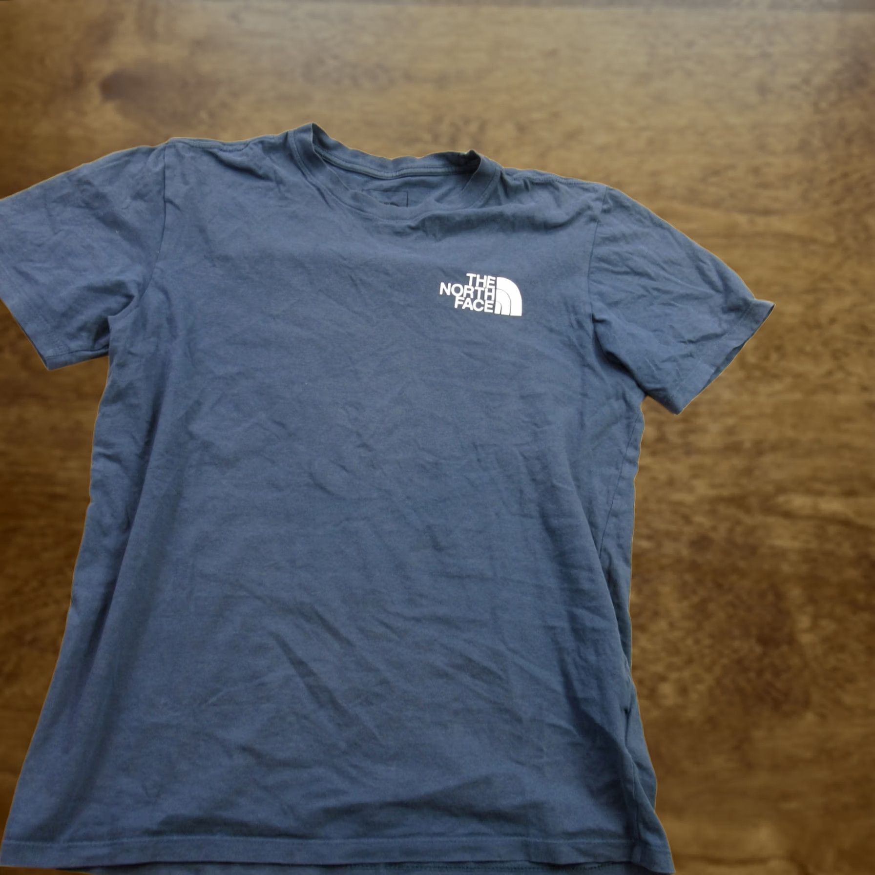 The North Face The North Face Shirt Womens Small Short Sleeve Crew Neck Pullover Lightweight Blue Size S / US 4 / IT 40 - 1 Thumbnail