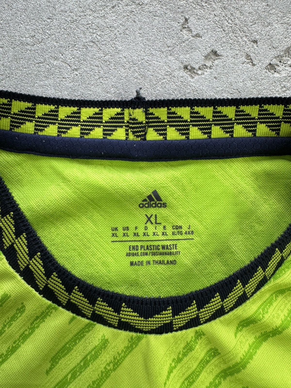 Other Adidas Manchester United 22/23 Third Jersey Mens (HE2981) Size US XL / EU 56 / 4 - 3 Thumbnail