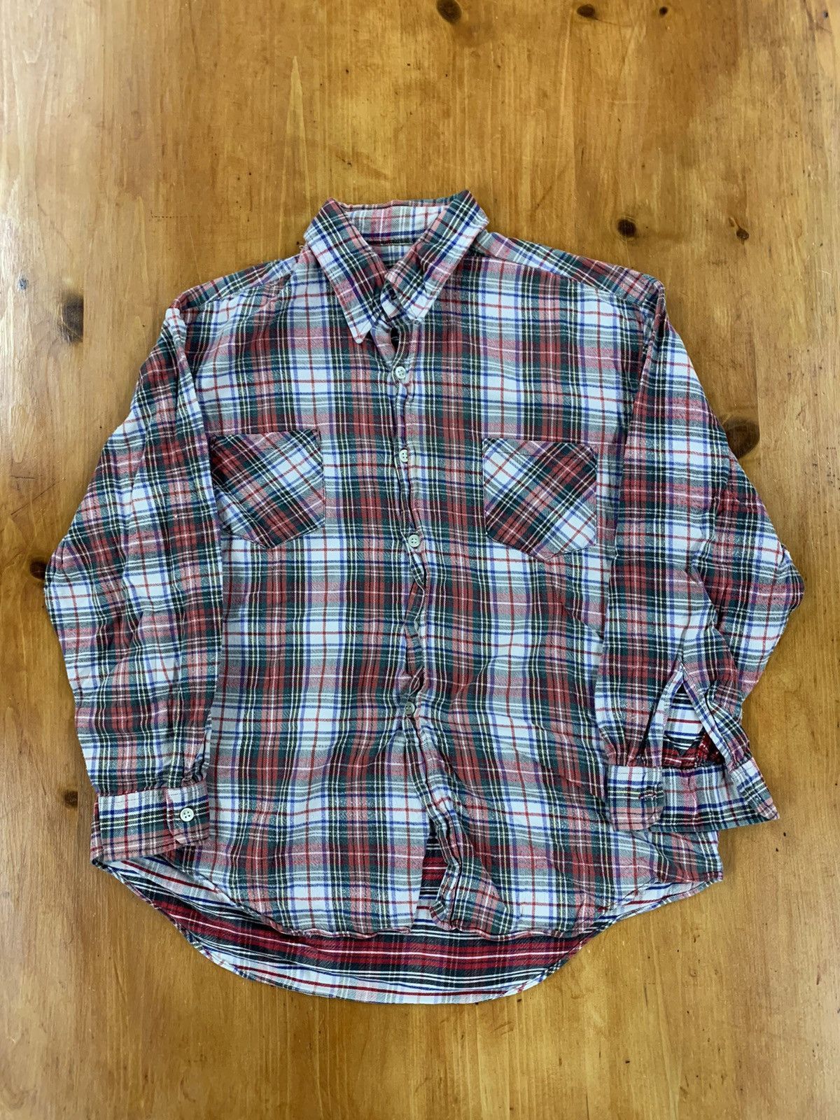 Vintage Vintage Flannel 1980s Royal Knight Check Red Flannel Shirt Size US XL / EU 56 / 4 - 1 Thumbnail