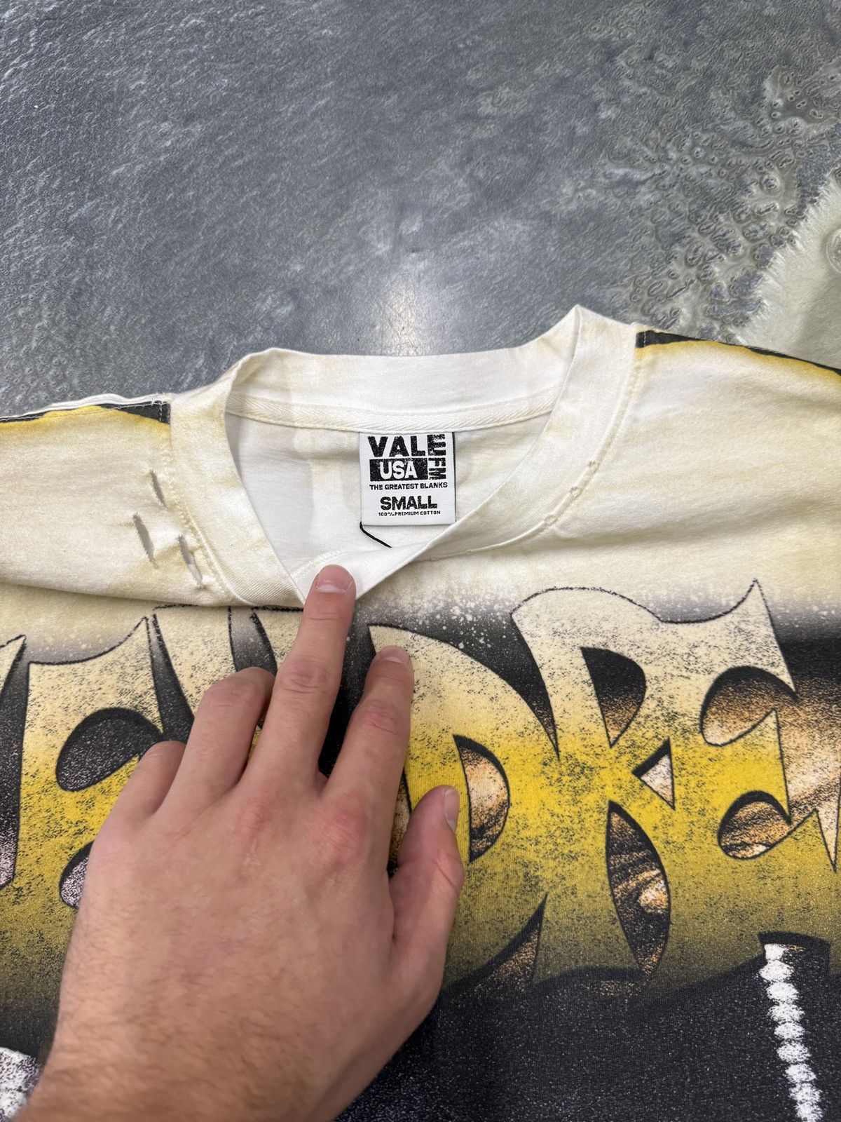 Vale Vale Forever Hands Of God Tee Size US S / EU 44-46 / 1 - 2 Thumbnail