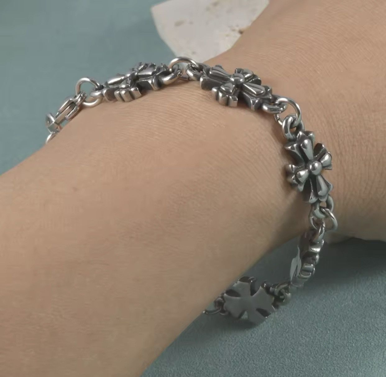 Vintage Vintage 2000s Style Silver Cross Hip Hop Punk Bracelet Size ONE SIZE - 6 Thumbnail