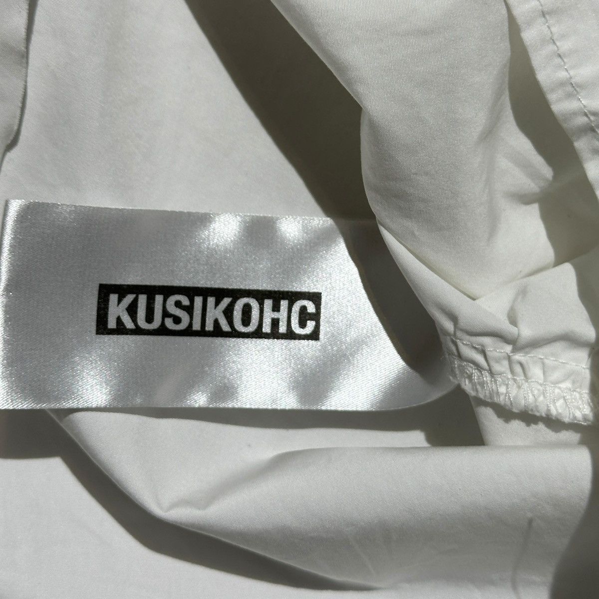 Kusikohc Pleated runched button down Size US S / EU 44-46 / 1 - 10 Thumbnail