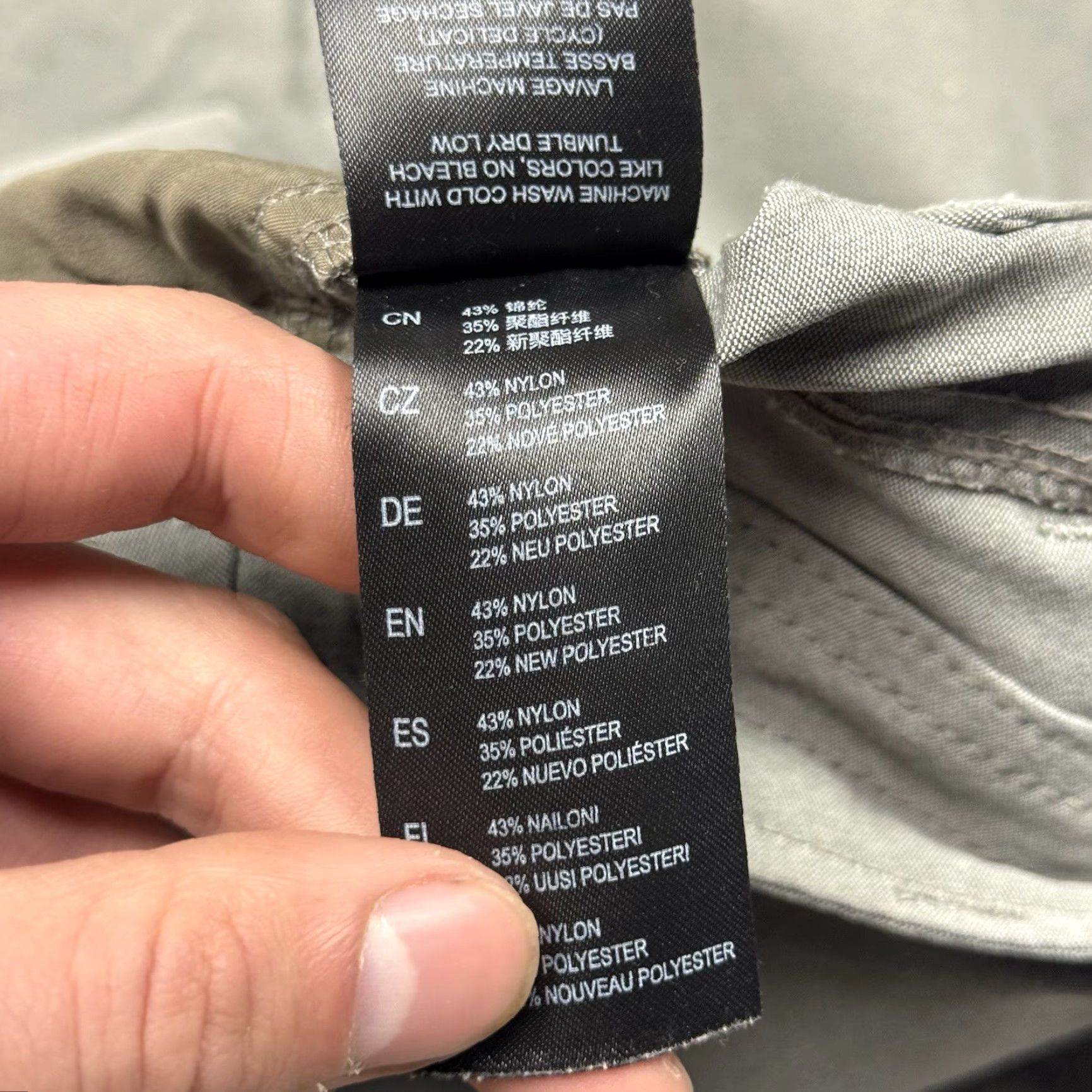 Vintage WOMENS KUHL TREKR KAPRI LIGHTWEIGHT STRETCH HIKING PANTS GRAY ZIP POCKET 4 KD? Size 27" / US 4 / IT 40 - 6 Thumbnail
