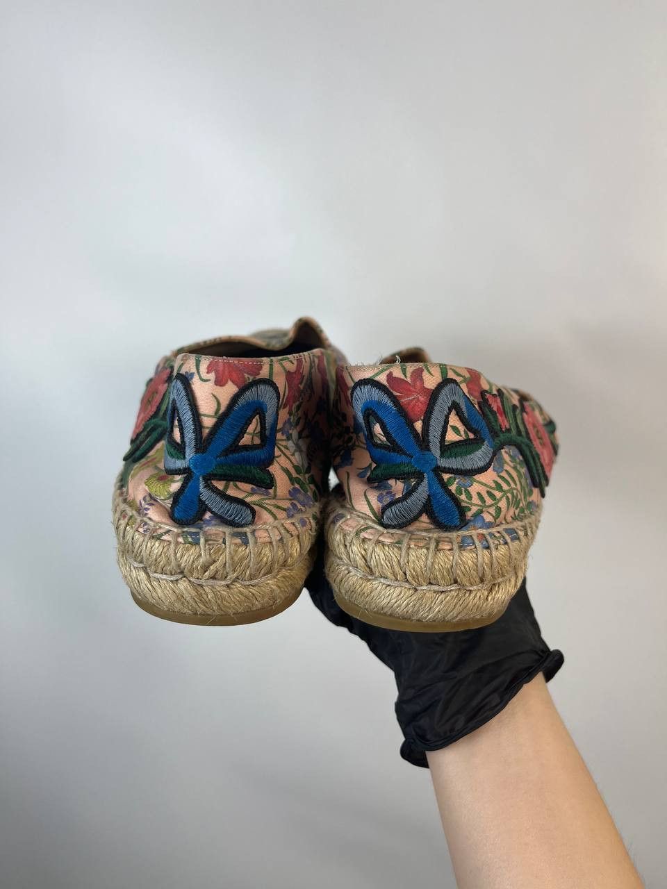 Gucci Gucci Pink Floral Embroidered Fabric Espadrille Flats sz 39 Size US 9 / IT 39 - 3 Thumbnail