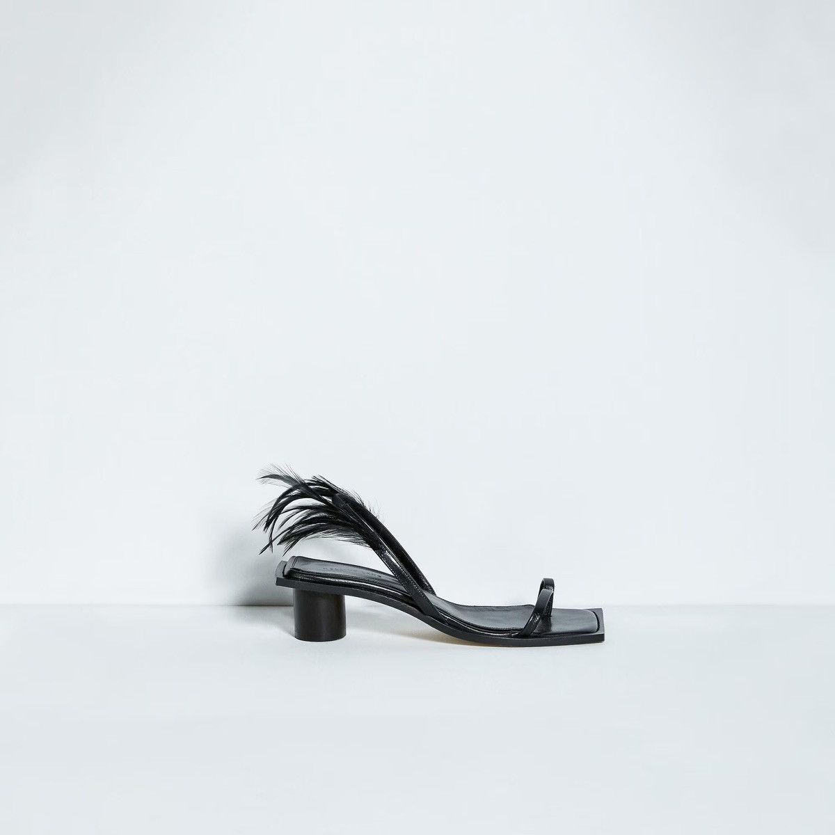 Helmut Lang Helmut Lang feather sandals Size US 10.5 / IT 40.5 - 2 Thumbnail