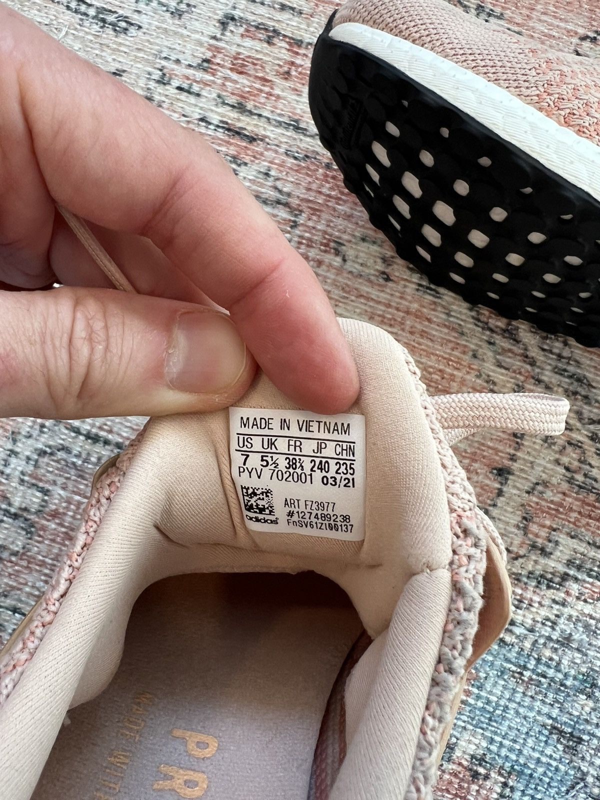 Adidas Women’s Ultraboost - Peach - Size 7 Size US 7 / IT 37 - 6 Thumbnail