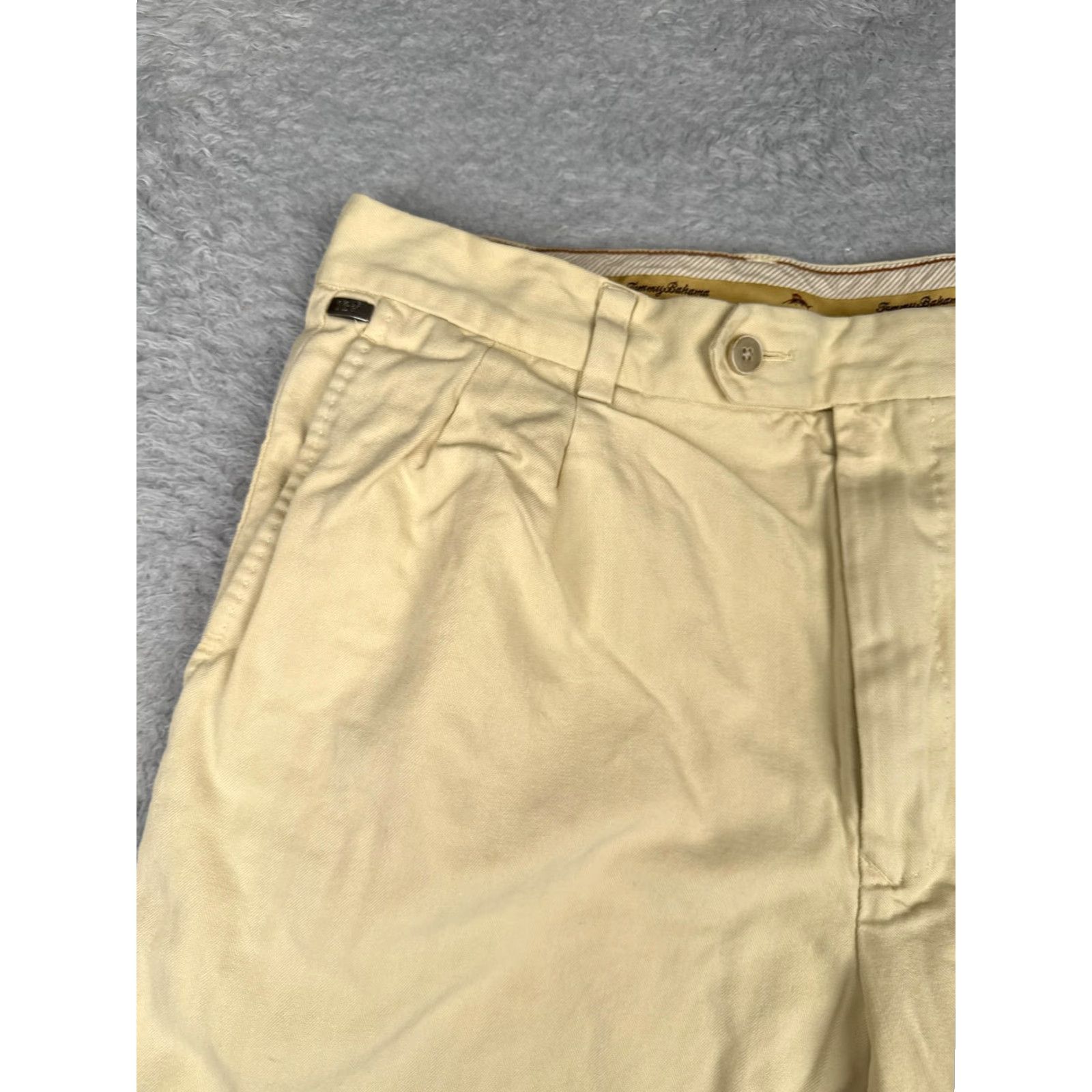 Tommy Bahama Tommy Bahama Shorts Mens 34 Khaki Silk Cotton Pleated Chino Zip Fly Herringbone Size US 34 / EU 50 - 4 Thumbnail