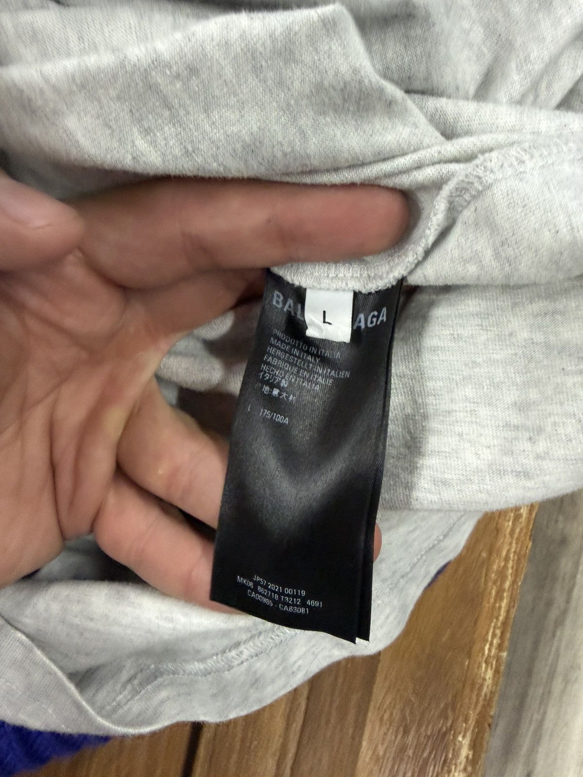Balenciaga Balenciaga Campaign Distressed Knitwear Size Large Size US L / EU 52-54 / 3 - 4 Thumbnail
