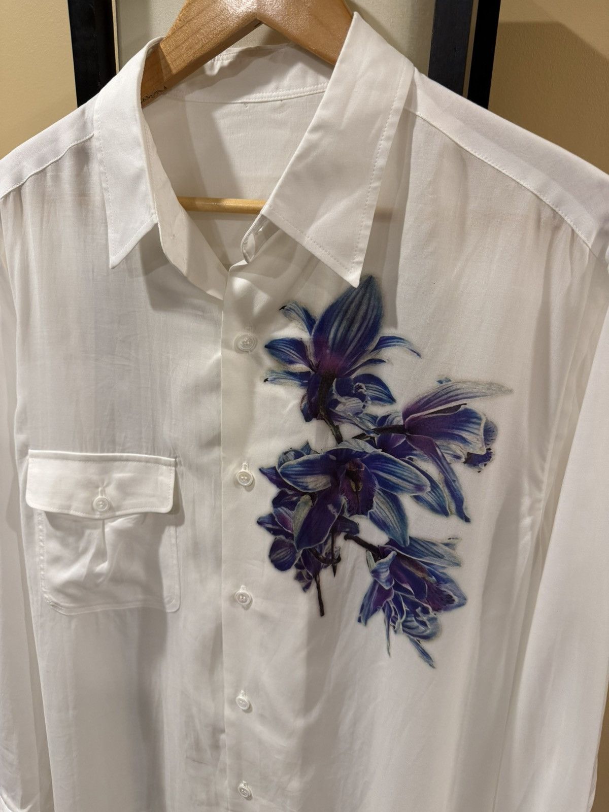 Yohji Yamamoto Yohji Yamamoto Blue Flower / Floral White Button Up Shirt Size US M / EU 48-50 / 2 - 2 Thumbnail