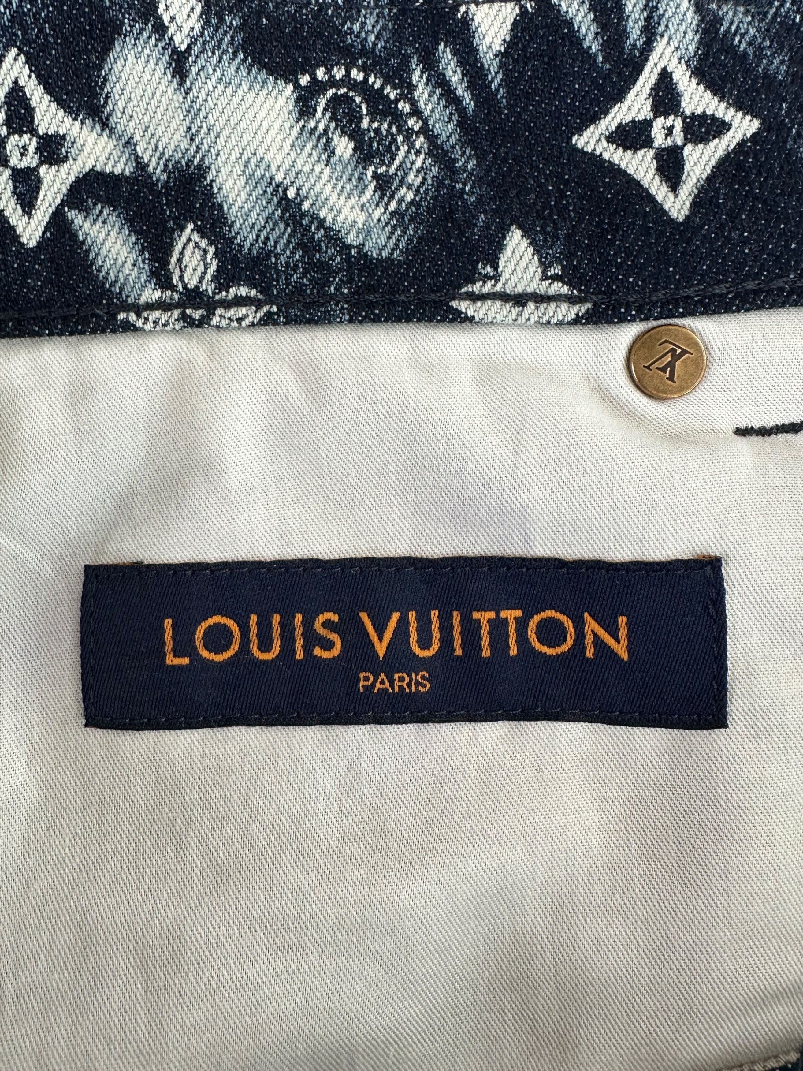 Louis Vuitton Louis Vuitton Blue Bleached Bandana Monogram Denim Shorts Size US 34 / EU 50 - 3 Thumbnail