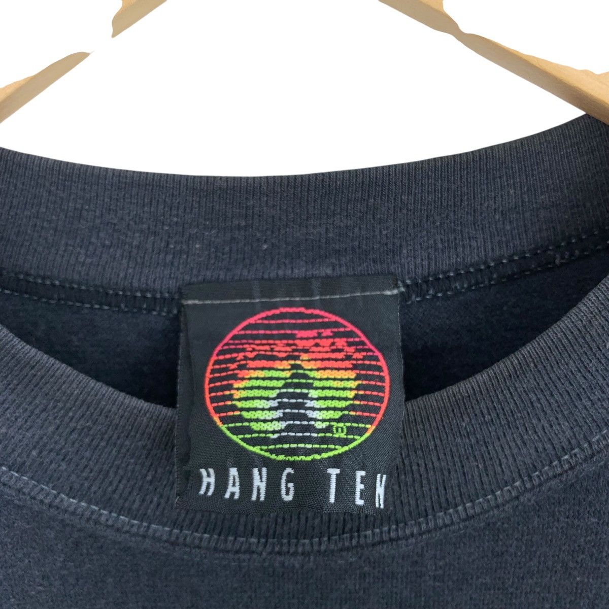 Hang Ten Vintage HANG TEN Back Hit Surfing Surfboard Tshirt Size US M / EU 48-50 / 2 - 6 Thumbnail