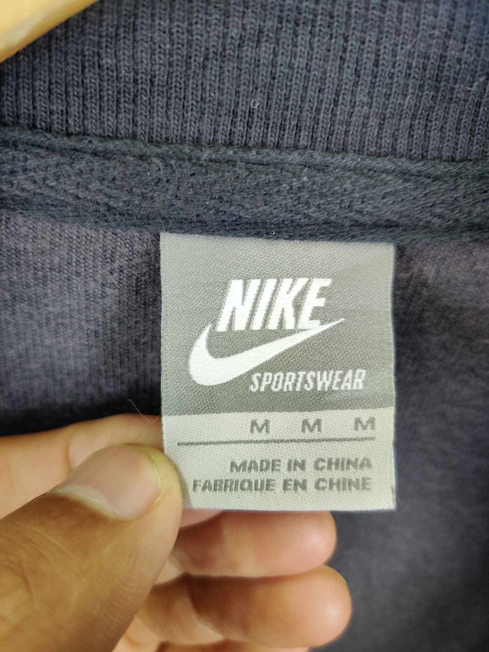 Nike Vintage Nike Velvet Sweater Zip Up Jacket Size US M / EU 48-50 / 2 - 12 Thumbnail