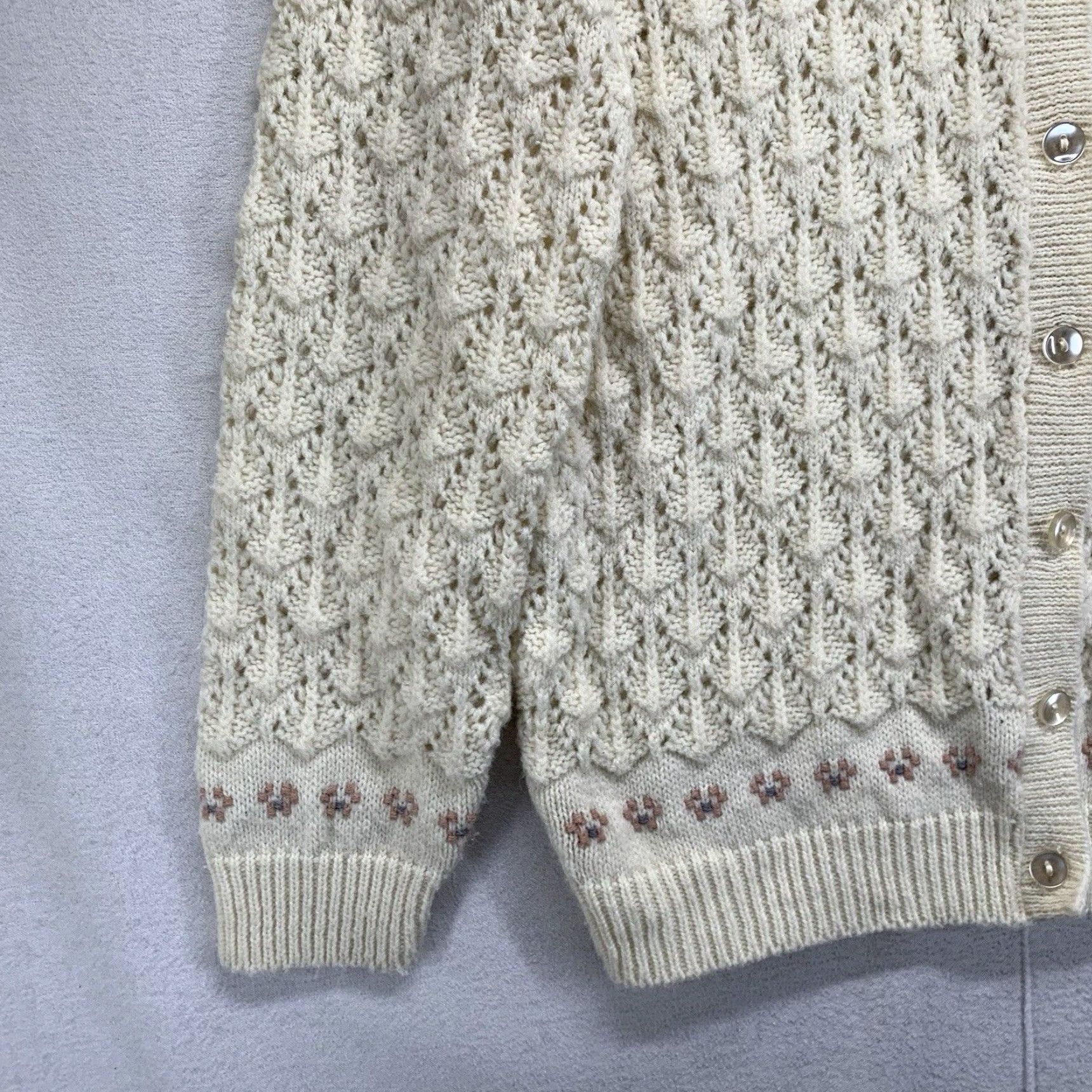 Vintage VINTAGE Wintuk Cardigan Sweater Women's Small Ivory Floral Embroidered 80s Bohemian Womens Size S / US 4 / IT 40 - 4 Thumbnail