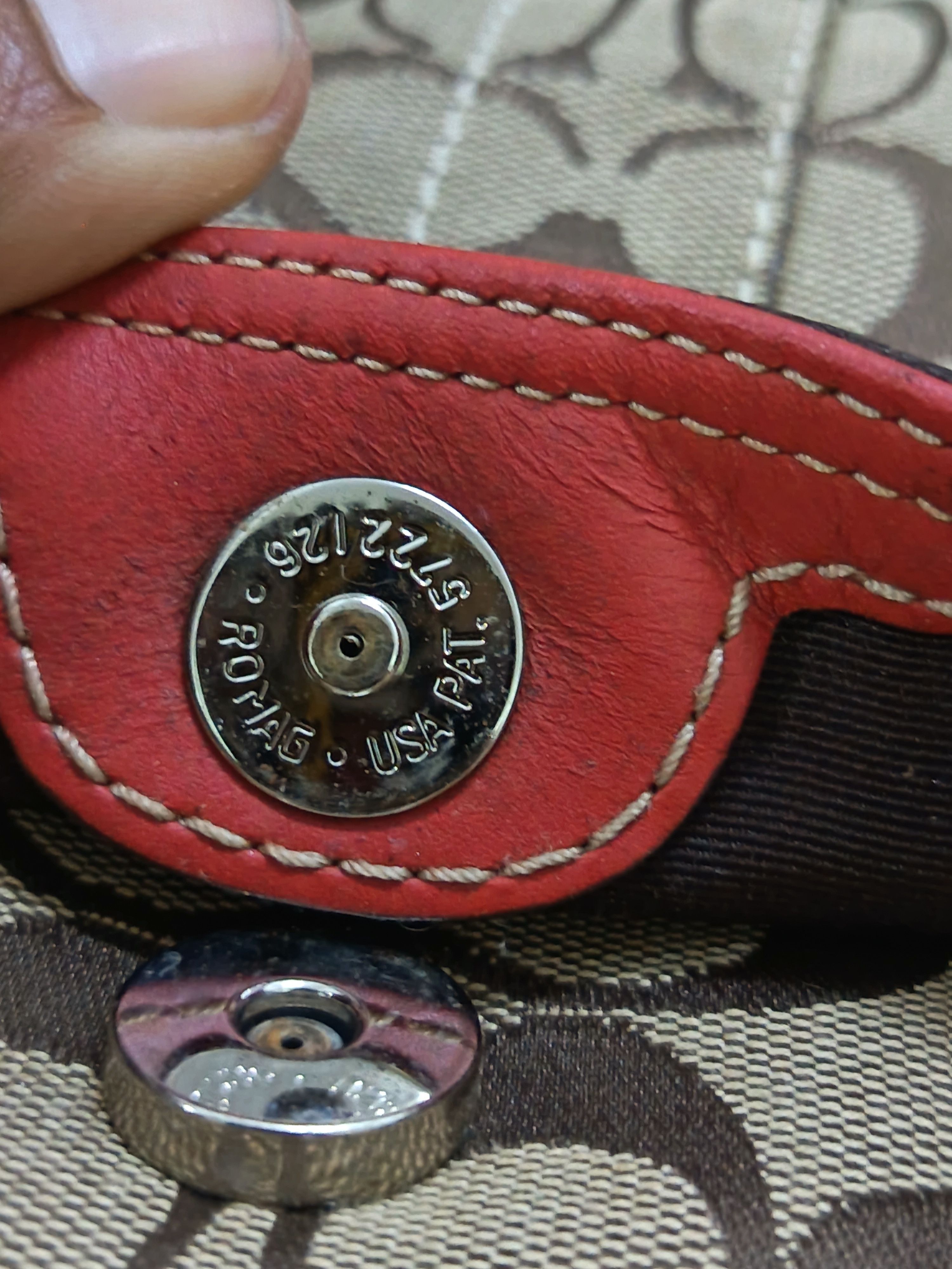 Coach Coach signature shoulder bags Size ONE SIZE - 2 Thumbnail