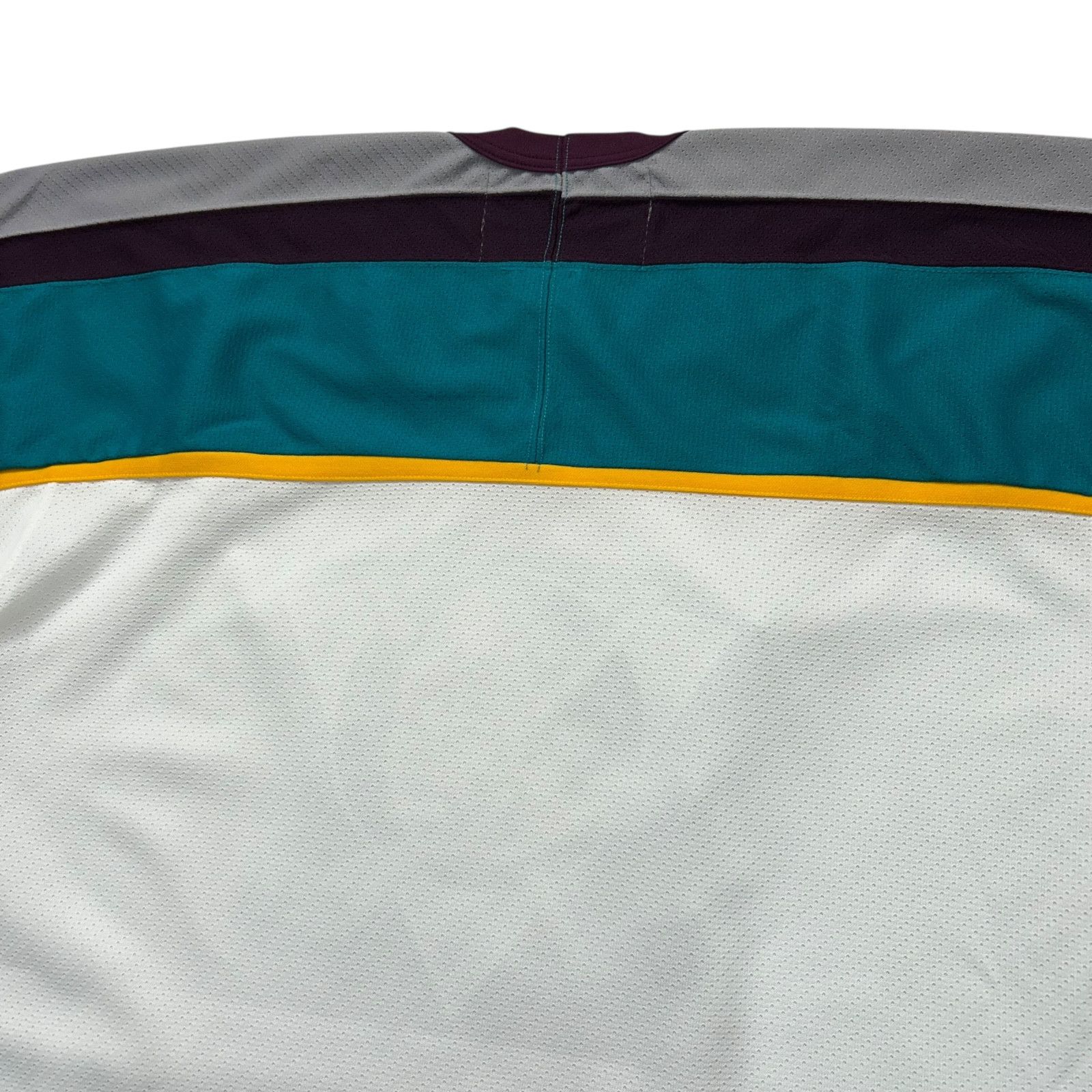 NHL VTG 90s MIGHTY DUCKS CCM HOCKEY JERSEY SIZE L MADE IN CANADA Size US L / EU 52-54 / 3 - 3 Thumbnail