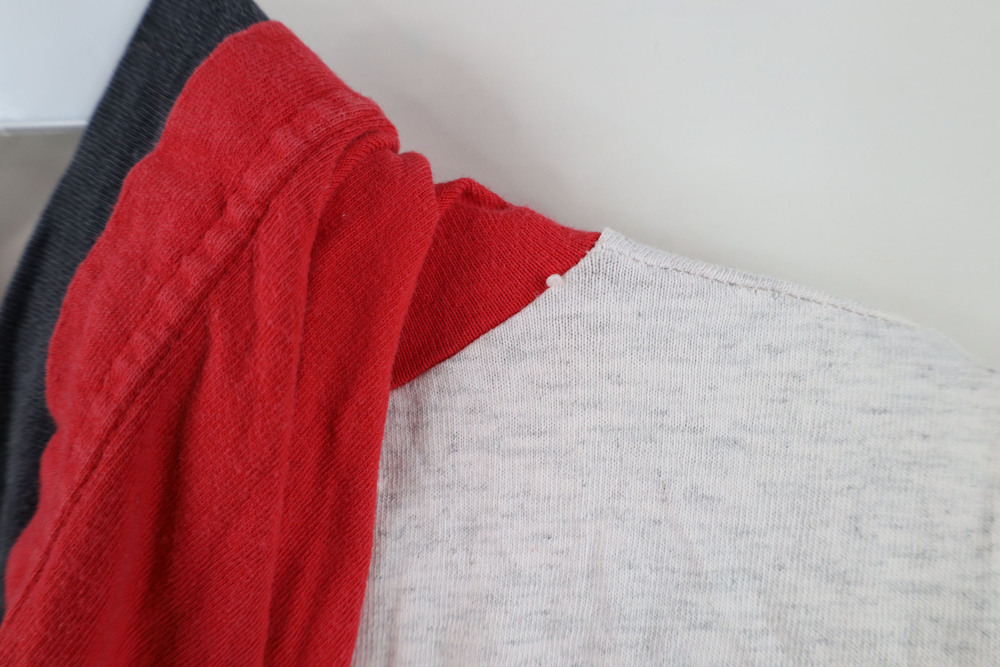 Vintage Vintage 90s Reds Baseball Short Sleeve Hooded T-Shirt USA Size US M / EU 48-50 / 2 - 14 Thumbnail