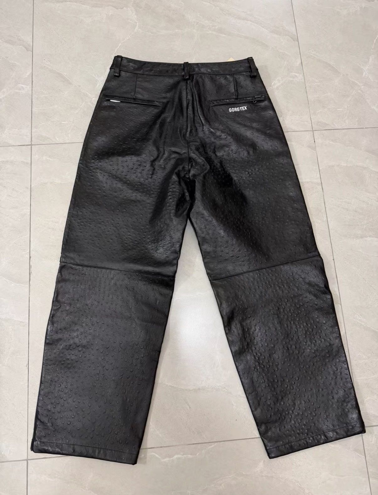 Supreme Supreme SS26 WEEK 6 GORE-TEX Ostrich Leather Pant J34 Size US 34 / EU 50 - 6 Thumbnail