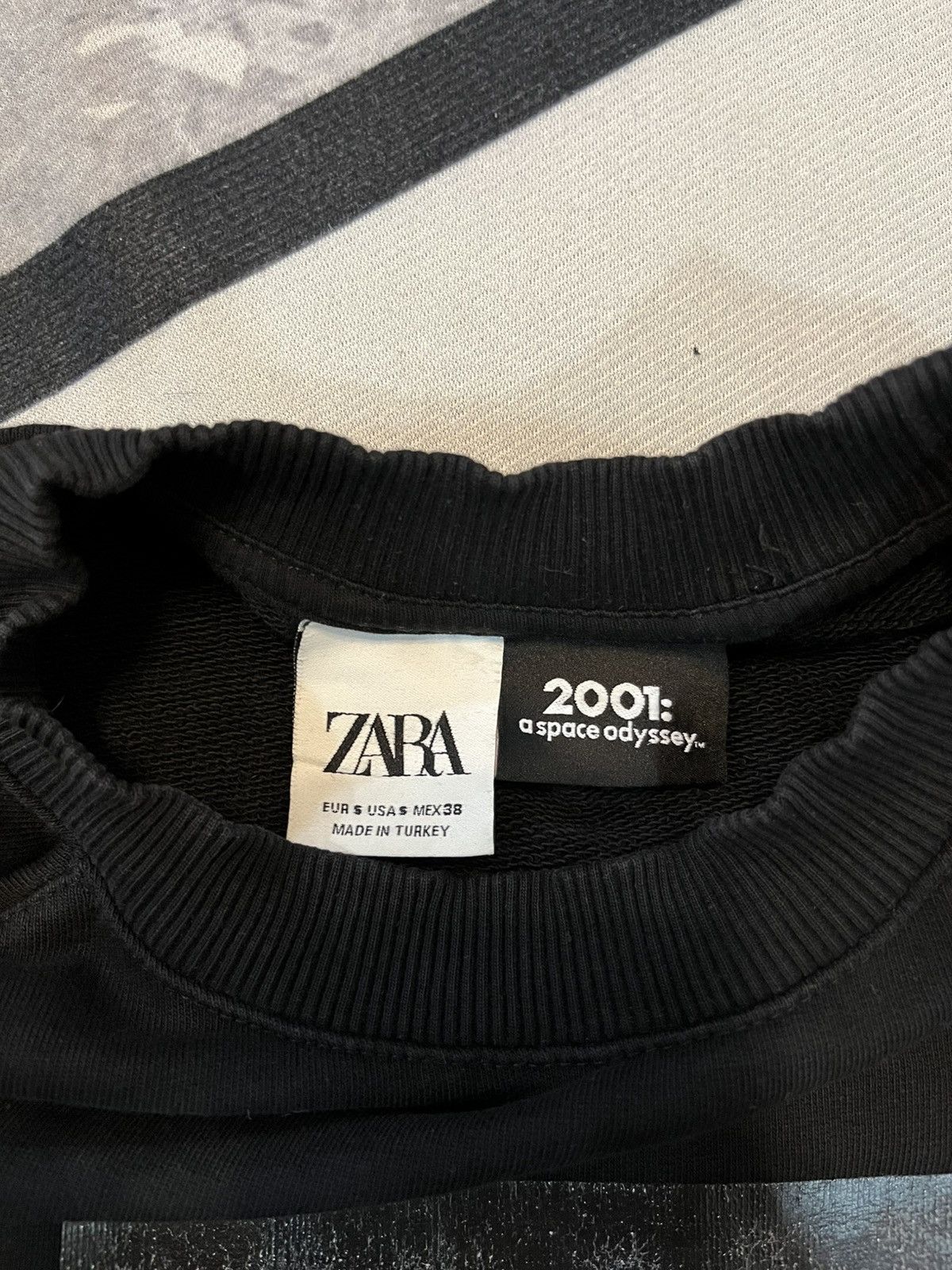 Zara SWEATSHIRT ZARA x 2001 A SPACE ODYSSEY Size US L / EU 52-54 / 3 - 3 Thumbnail