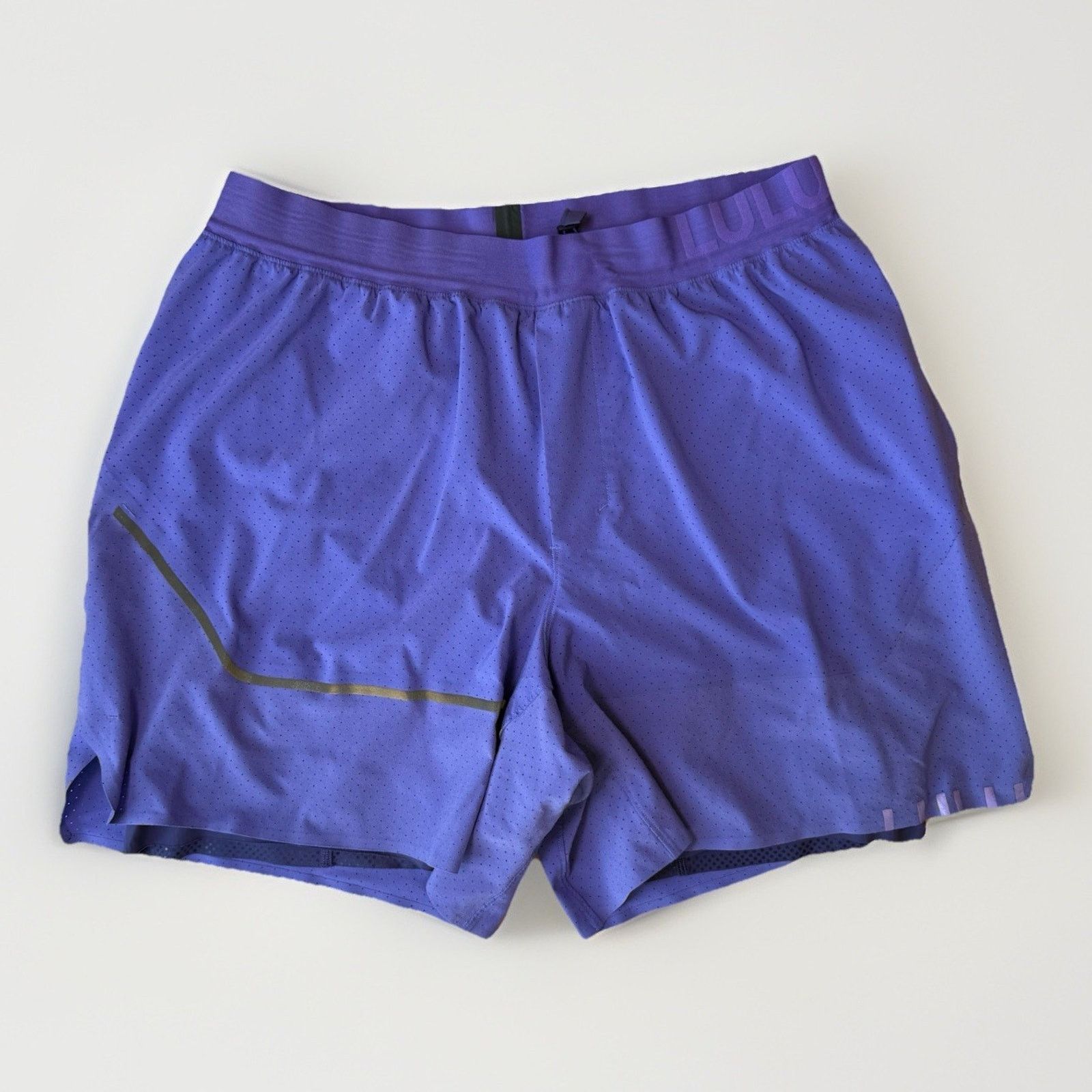 Lululemon Lululemon Surge Shorts Large Purple Lined Workout Athleisure Size US 28 / EU 44 - 1 Thumbnail