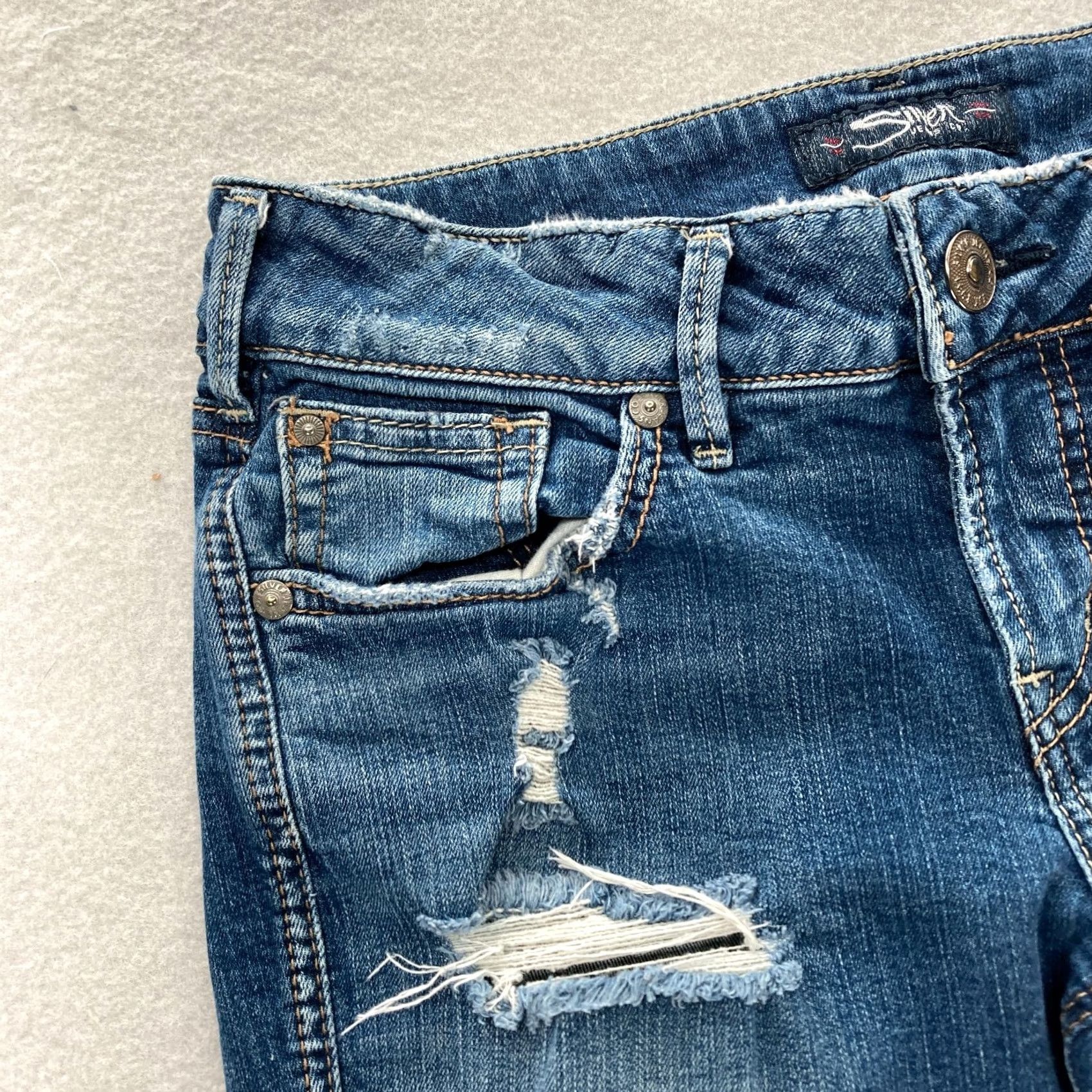 Silver Jeans Co. Silver Jeans Suki Skinny Jeans Women's 28x29 Medium Blue Stretch Denim Distressed Rock Size 28" / US 6 / IT 42 - 3 Thumbnail