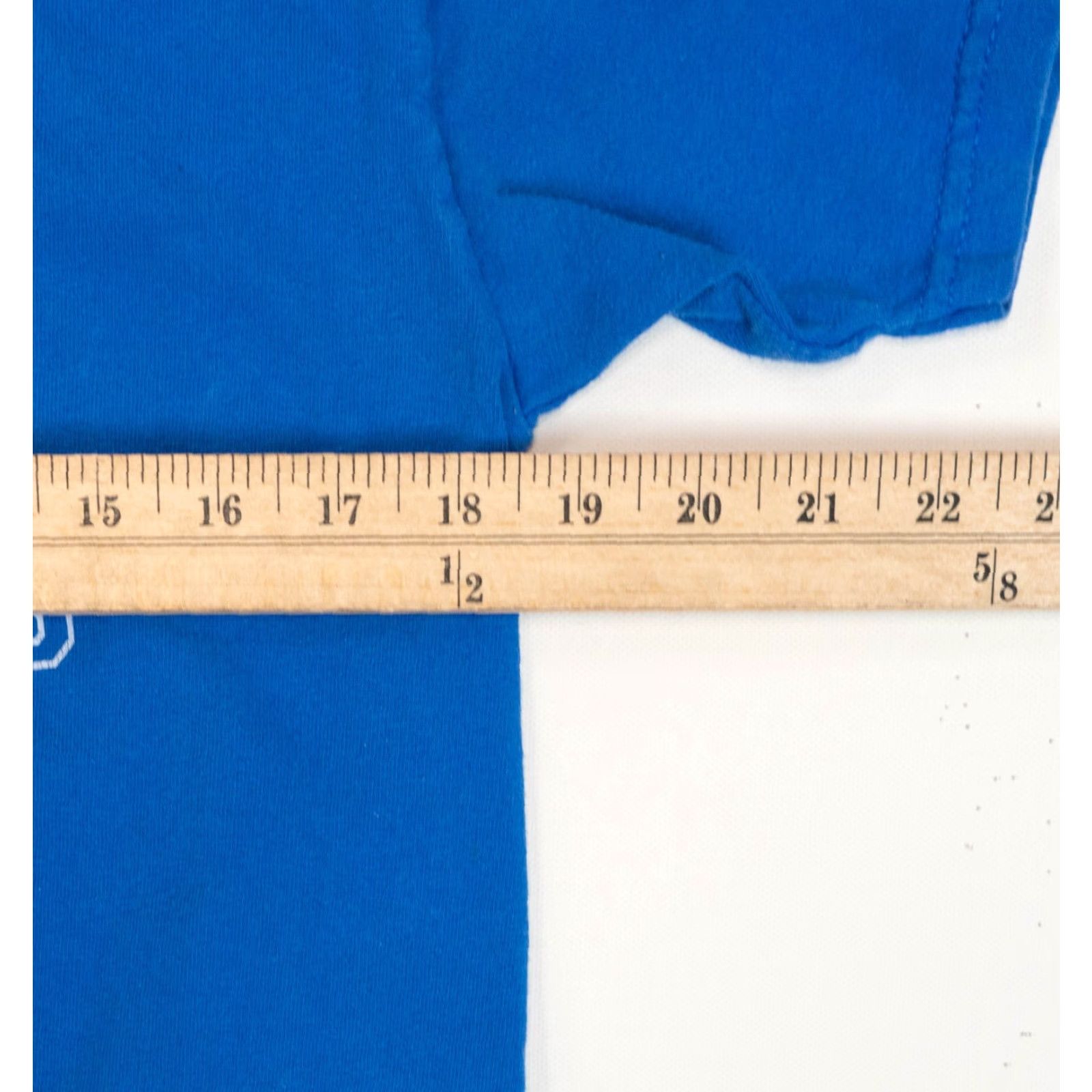 Vintage VINTAGE Dare University 1983 T-Shirt Mens Size Medium Blue North Carolina Logo Graphic Print Crew Neck Short Sleeve Size US M / EU 48-50 / 2 - 6 Thumbnail