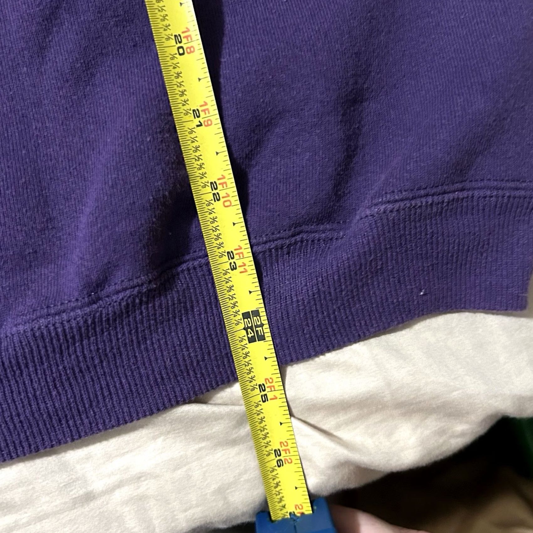 Disney VINTAGE Disney Snow White Dopey Sweatshirt S Women Purple 90s Pullover Size Small Size S / US 4 / IT 40 - 6 Thumbnail