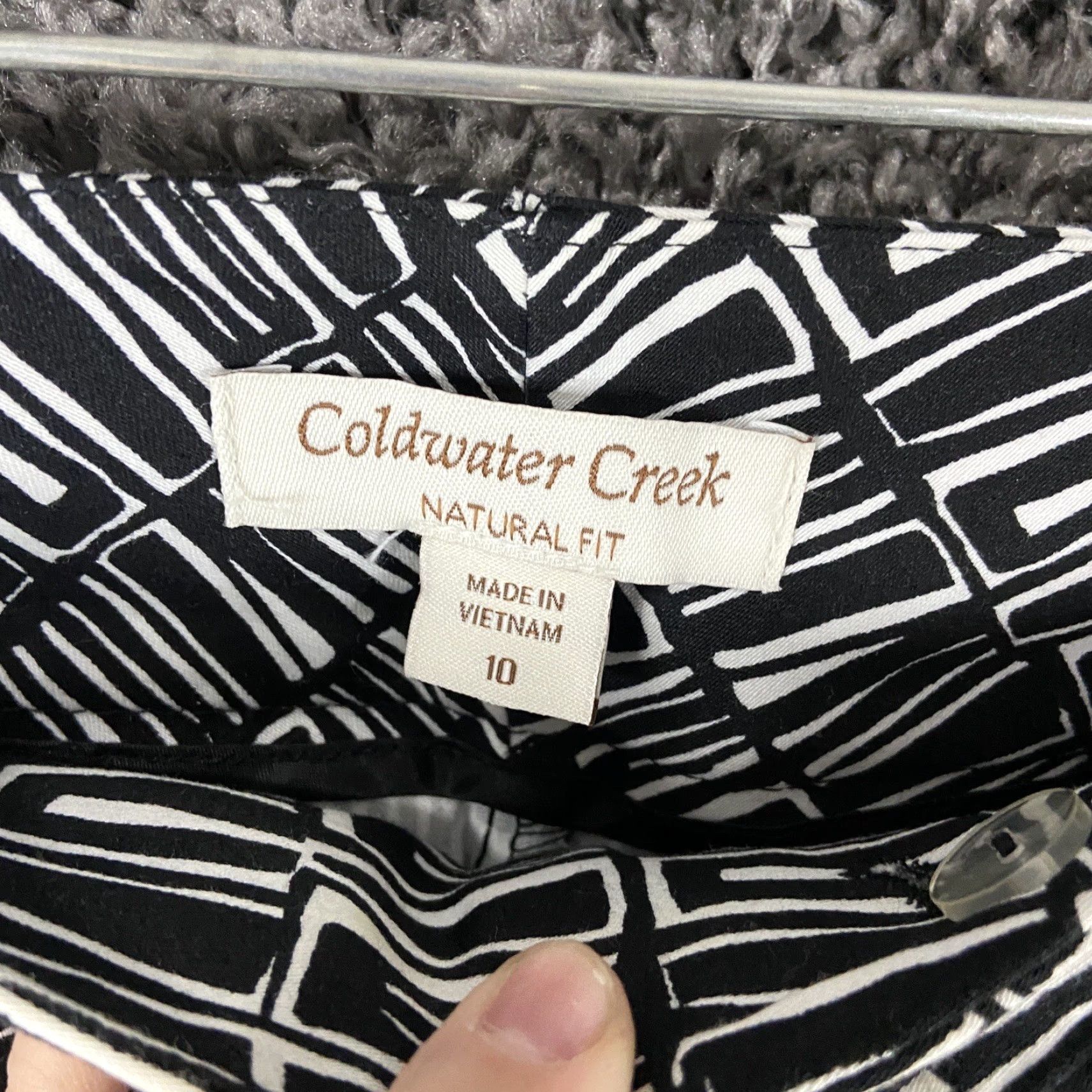 Coldwater Creek Coldwater Creek Capris Women’s 10 Black White Multicolor Capri Women’s 10 Size ONE SIZE - 5 Thumbnail