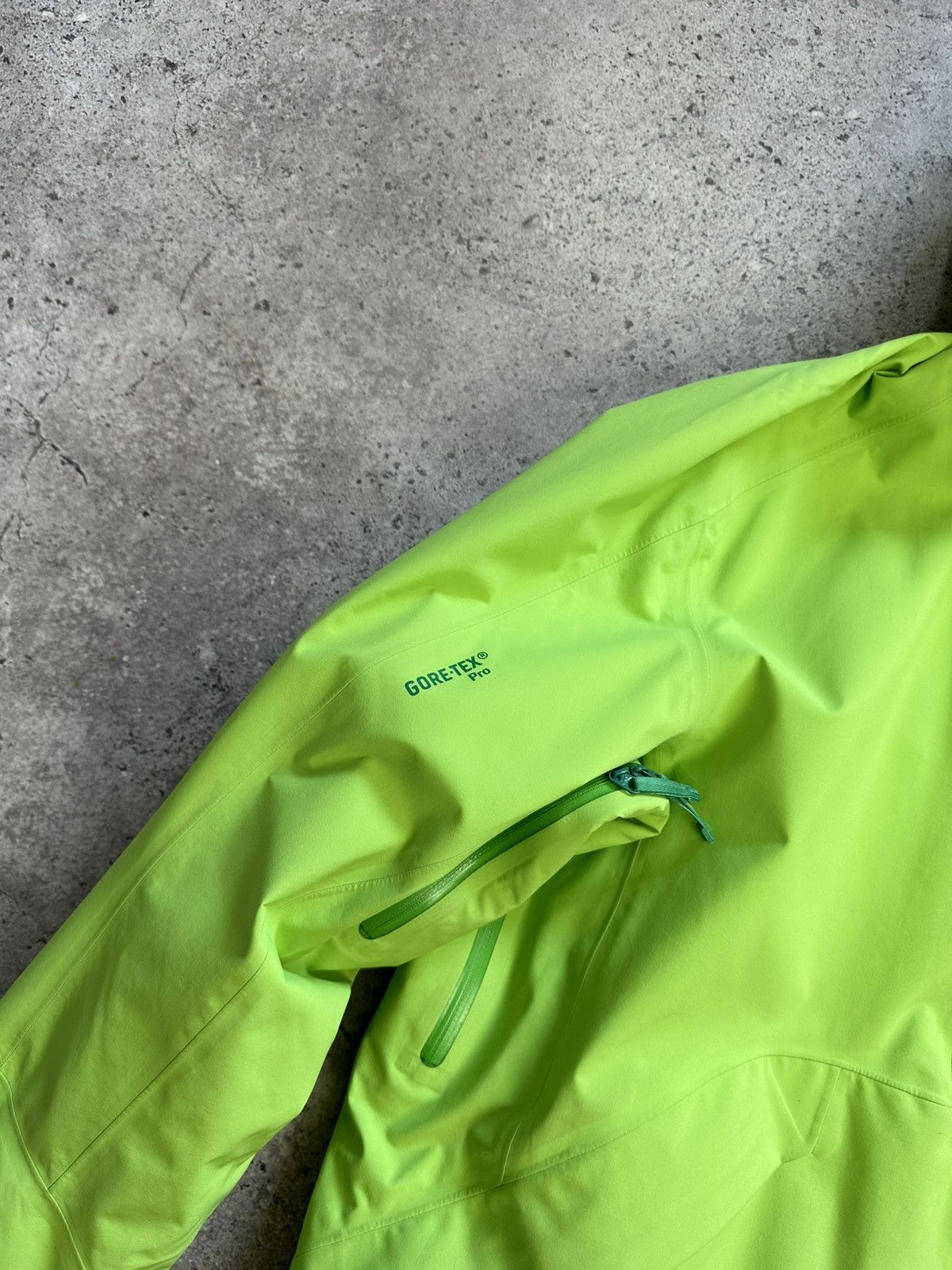 Arc'teryx Arc’teryx Gore-Tex Pro Sarissa Jacket Waterproof Hooded Size US L / EU 52-54 / 3 - 9 Thumbnail