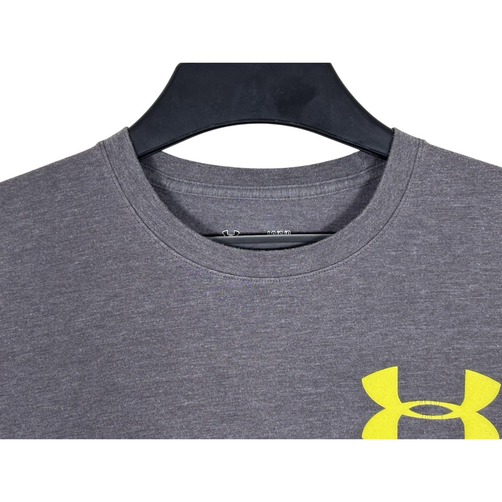 Under Armour Under Armour Large T-Shirt Gray with Fish Graphic Size US L / EU 52-54 / 3 - 7 Thumbnail