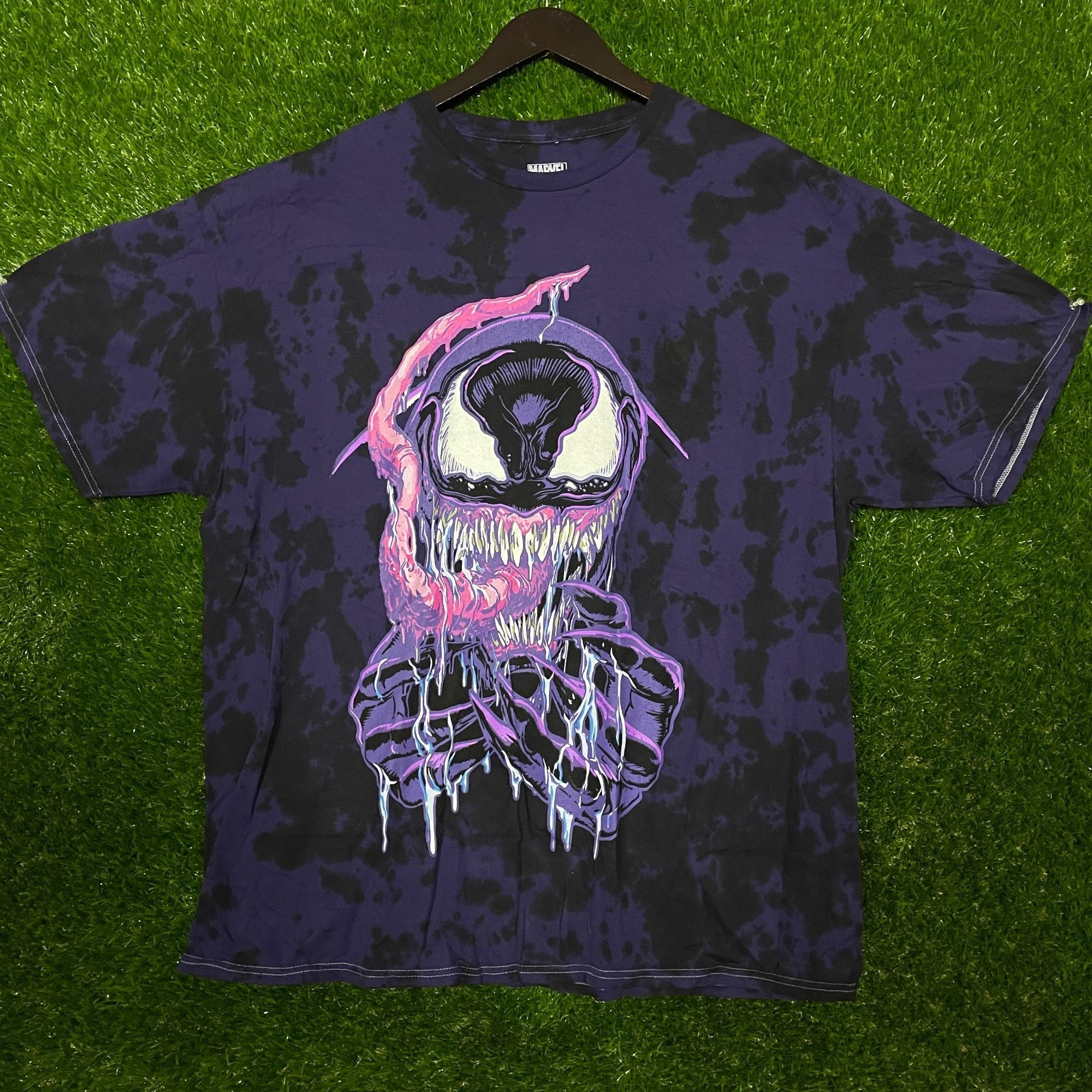 Marvel Comics Marvel, Venom, Comic Graphic Tie-dye T-shirt size XL Size US XL / EU 56 / 4 - 1 Thumbnail