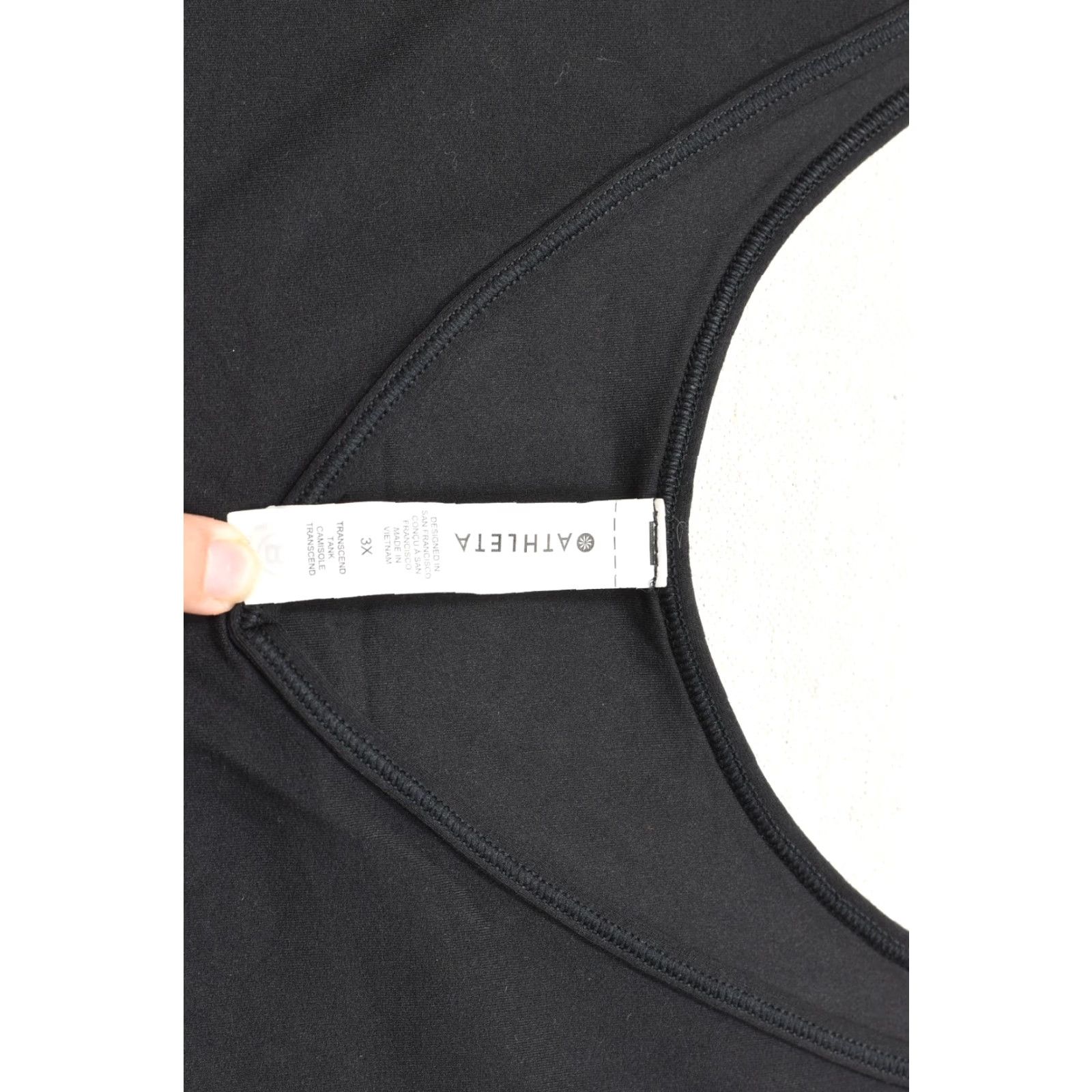 Athleta Athleta Tank Top Camisole Transcend Black Women's 3X Sleeveless V-Neck Basic Activewear Shirt Spring Summer Size XXL / US 16-18 / IT 52-54 - 7 Thumbnail