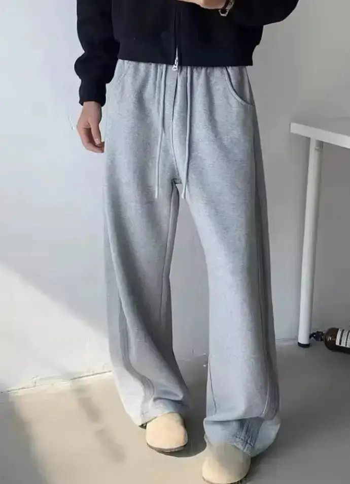Japanese Brand Grey loose fit sweatpants baggy Size US 32 / EU 48 - 1 Thumbnail