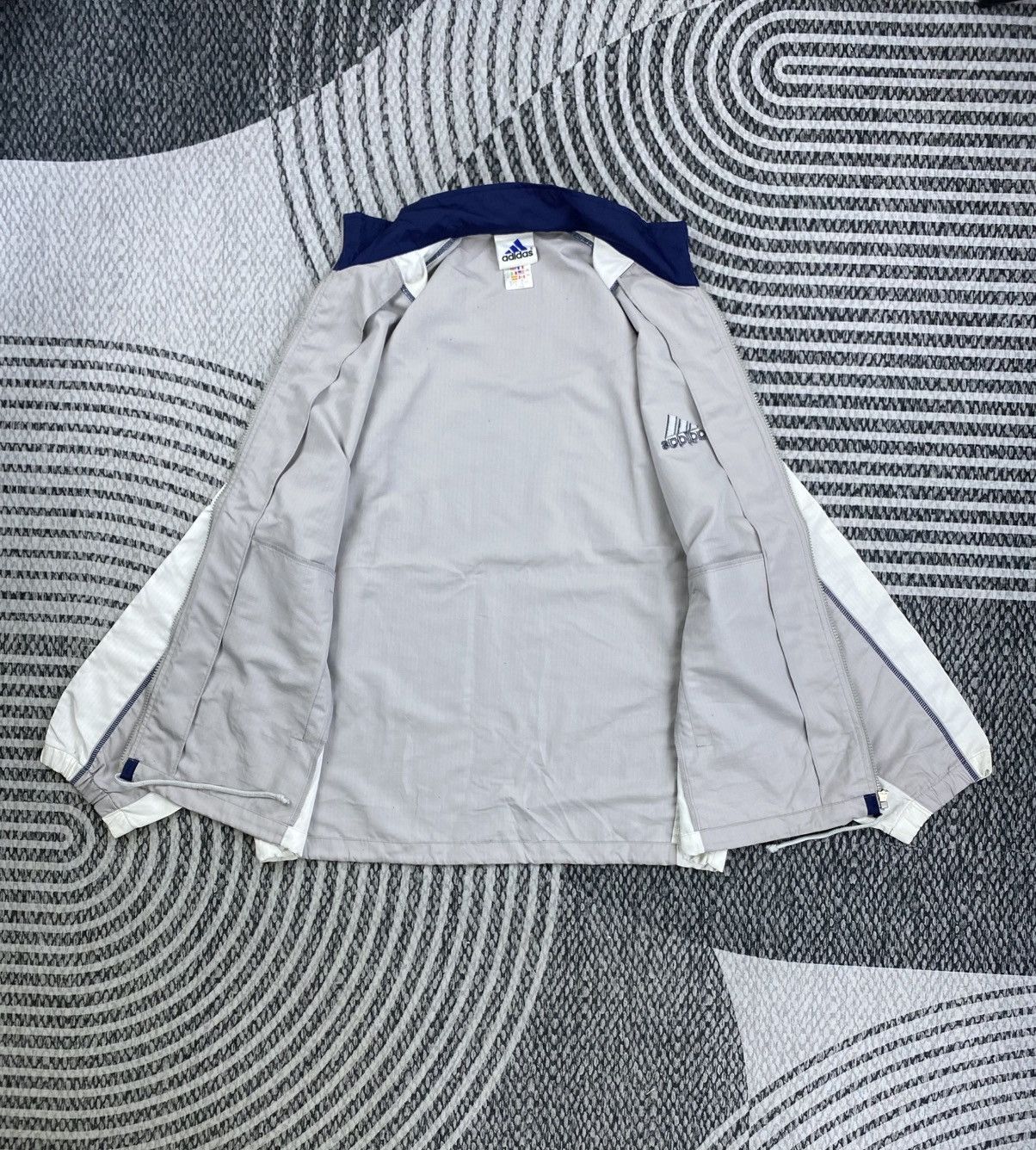 Adidas Vintage 90s Adidas Striped Light Grey Zipper Jacket Size US L / EU 52-54 / 3 - 5 Thumbnail